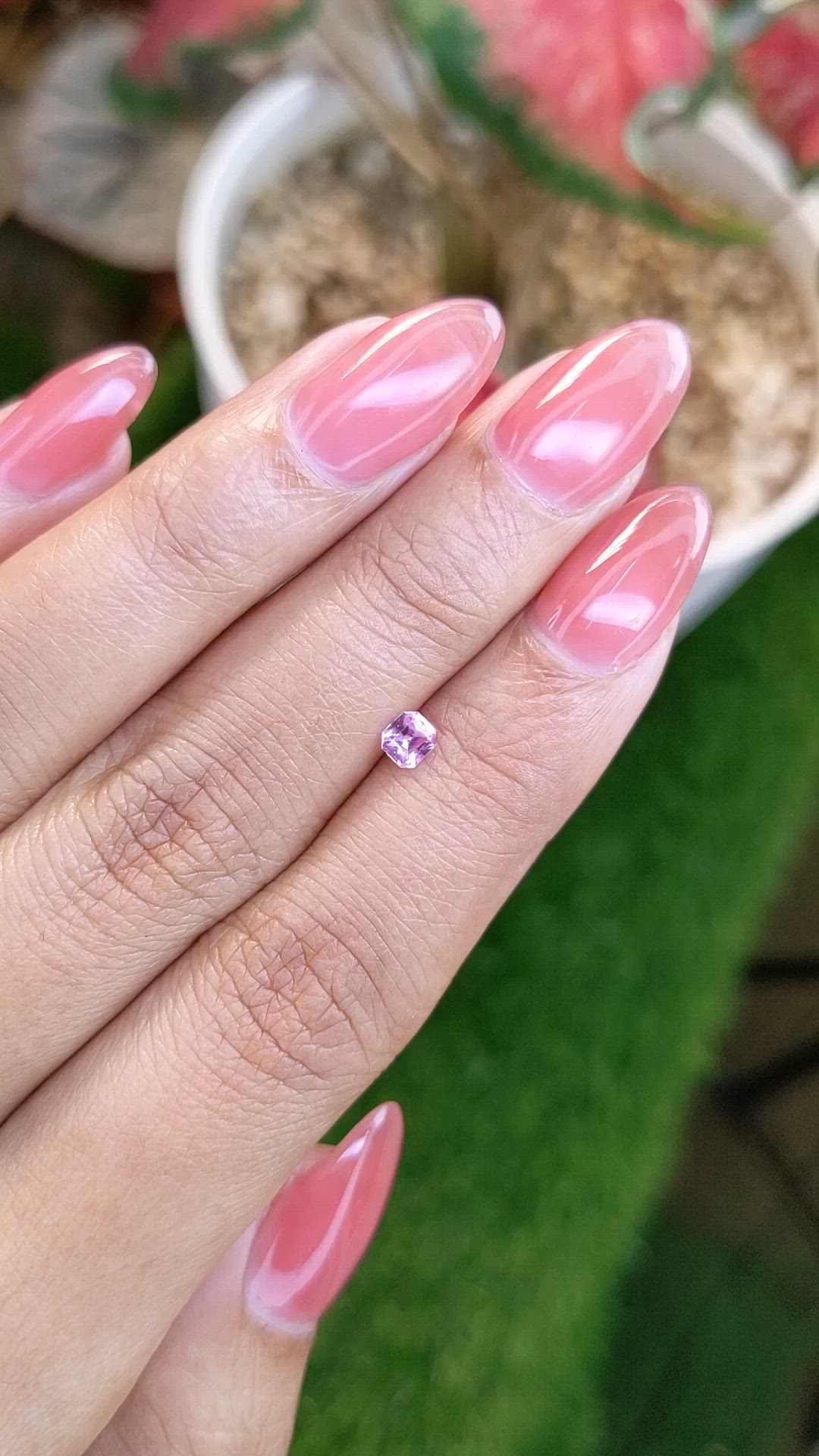 0.30 Ct. Pink Sapphire from Ceylon (Sri Lanka) Size Video