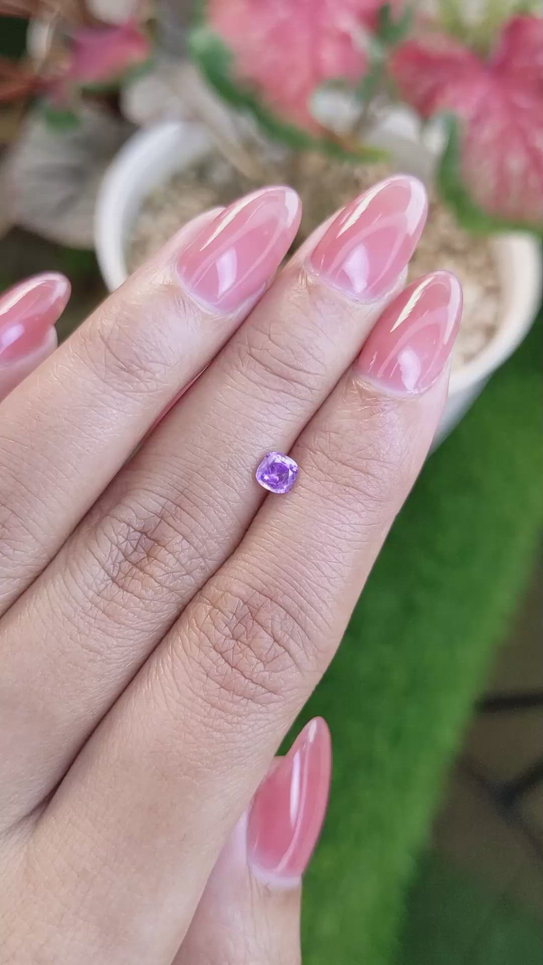 0.44 Ct. Pinkish Purple Sapphire from Ceylon (Sri Lanka) Size Video