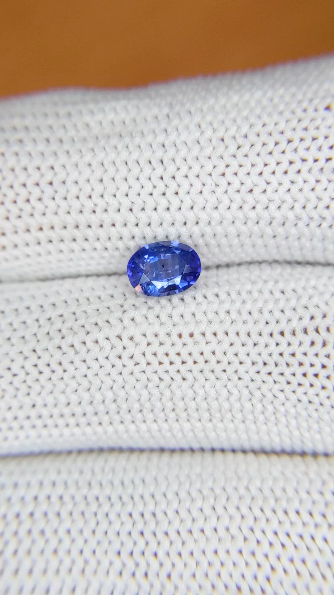 0.79 Ct. Blue Sapphire from Ceylon (Sri Lanka) Size Video