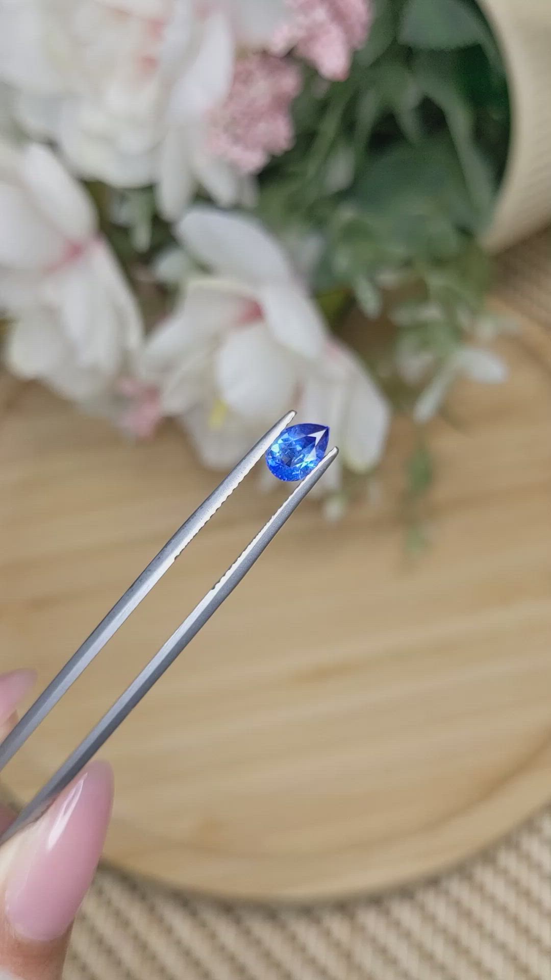 0.84 Ct. Blue Sapphire from Ceylon (Sri Lanka) Size Video