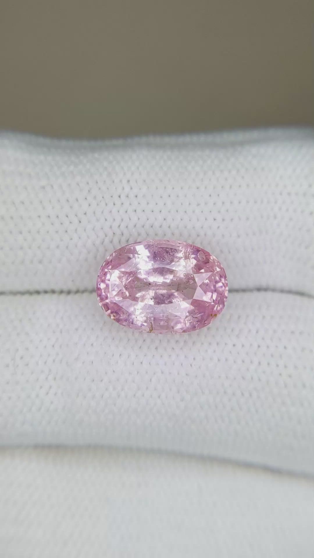 7.06 Ct. Pink Sapphire from Ceylon (Sri Lanka) Size Video