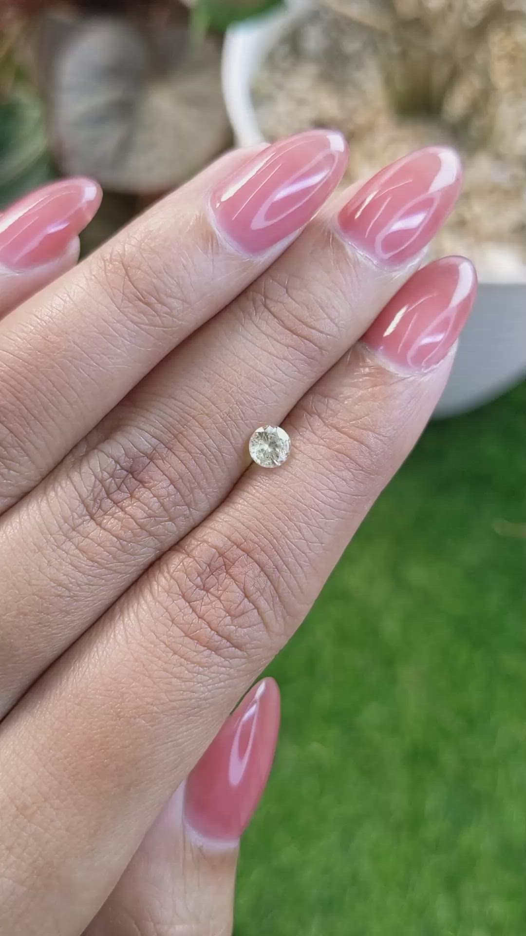 0.44 Ct. Greenish Yellow Sapphire from Ceylon (Sri Lanka) Size Video