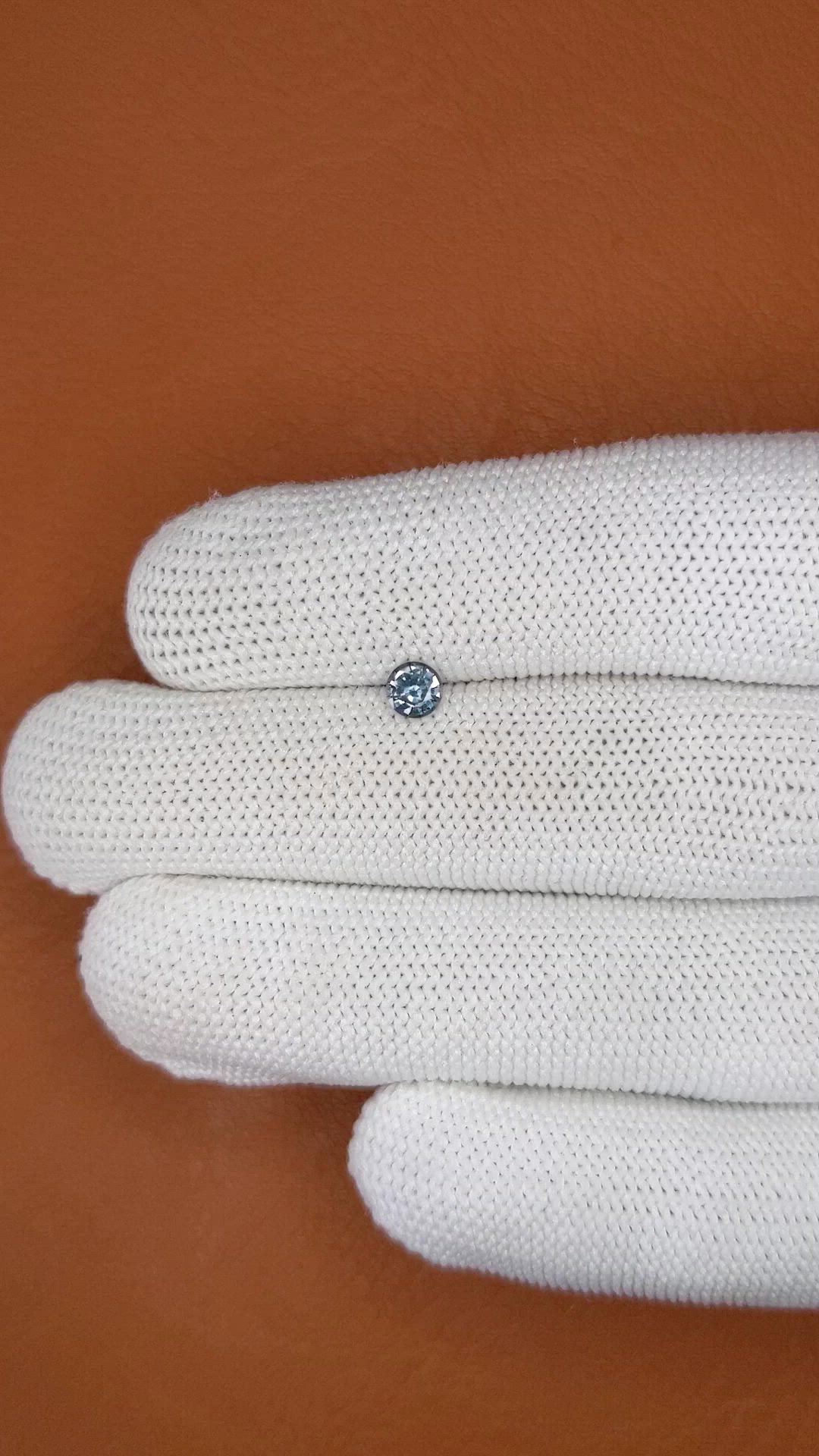 0.36 Ct. Purplish Blue Sapphire from Ceylon (Sri Lanka) Size Video