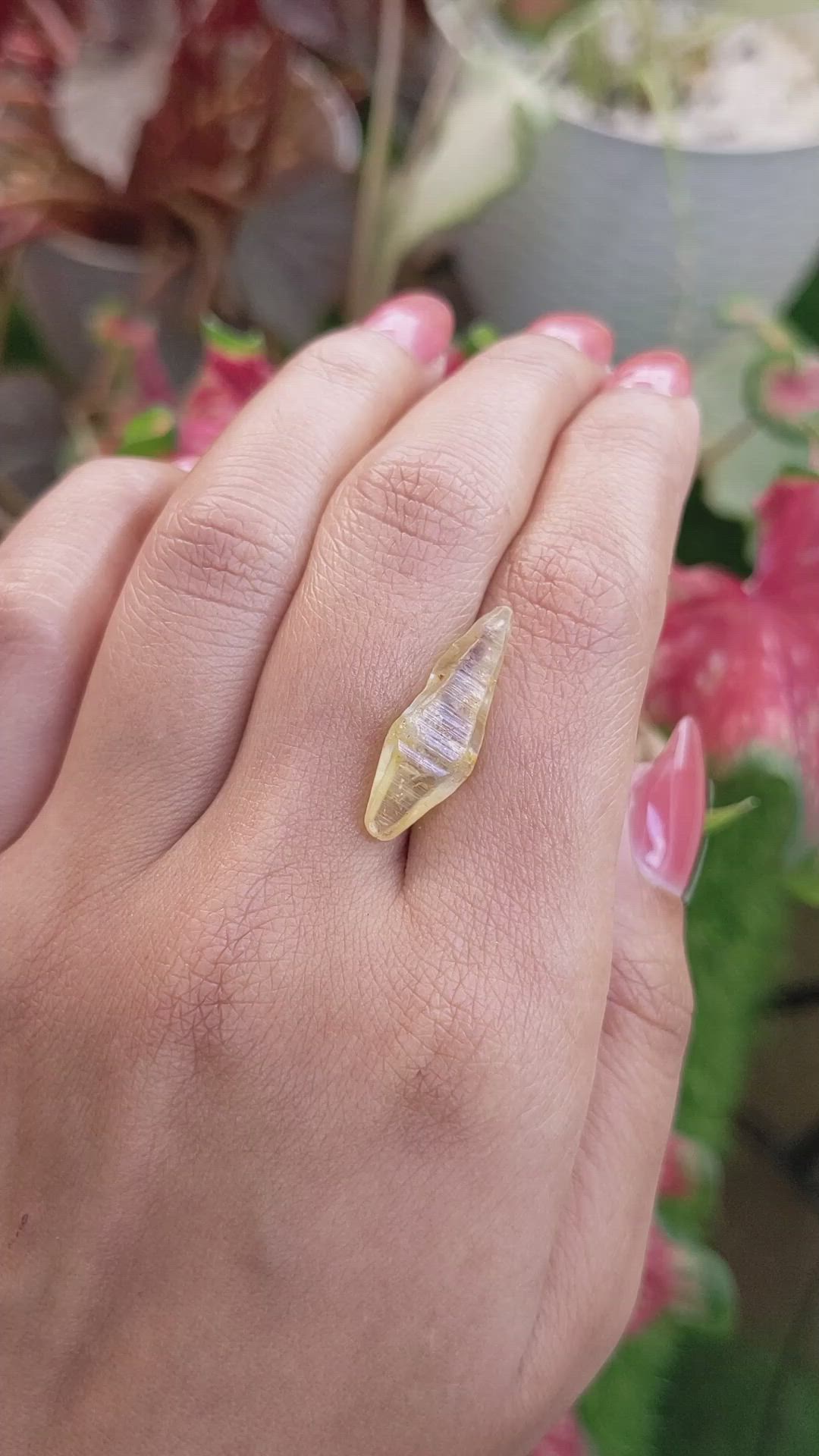 8.85 Ct. Yellow Sapphire from Ceylon (Sri Lanka) Size Video