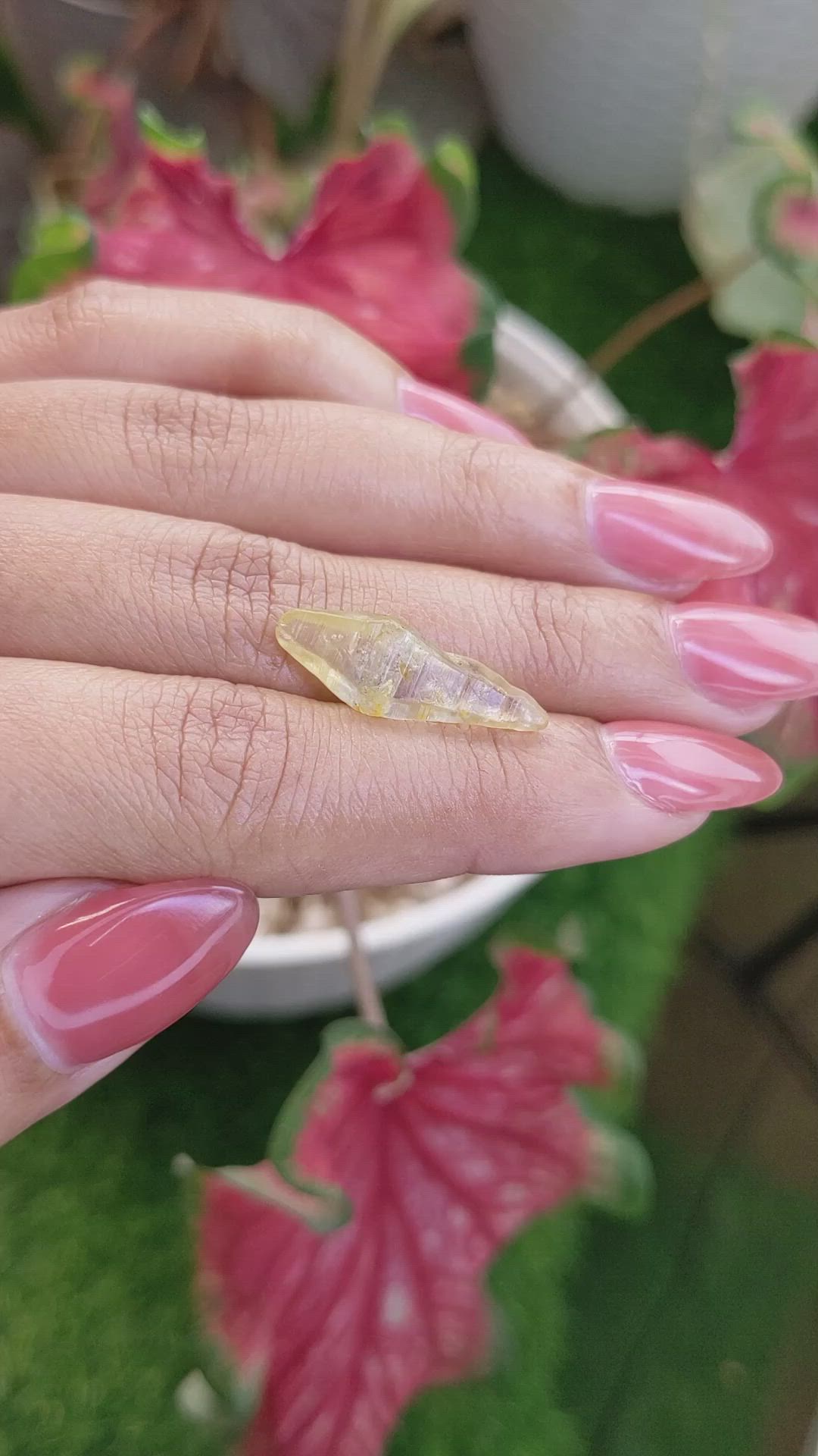 8.85 Ct. Yellow Sapphire from Ceylon (Sri Lanka) Size Video