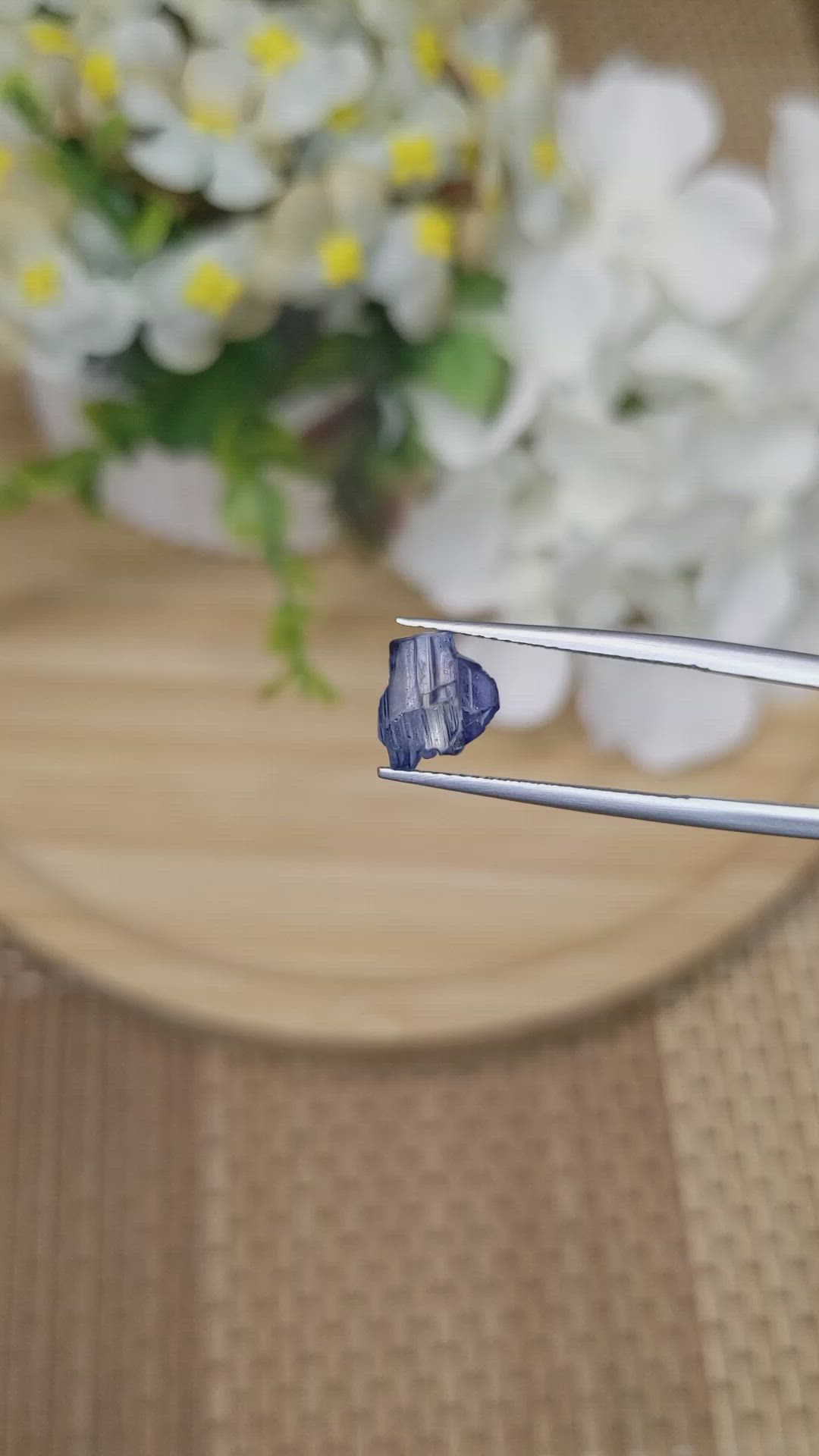 3.37 Ct. Blue Sapphire from Ceylon (Sri Lanka) Size Video