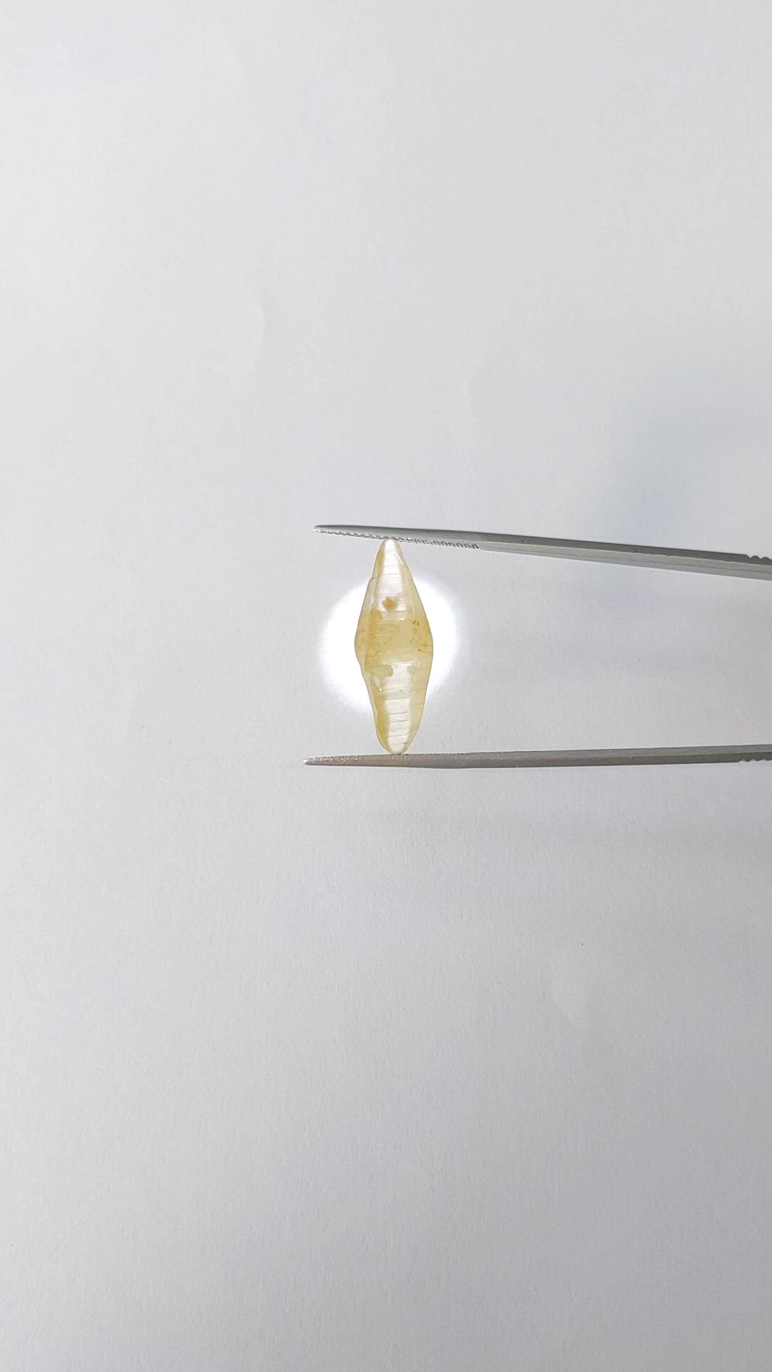 11.52 Ct. Yellow Sapphire Crystal from Ceylon (Sri Lanka) Size Video