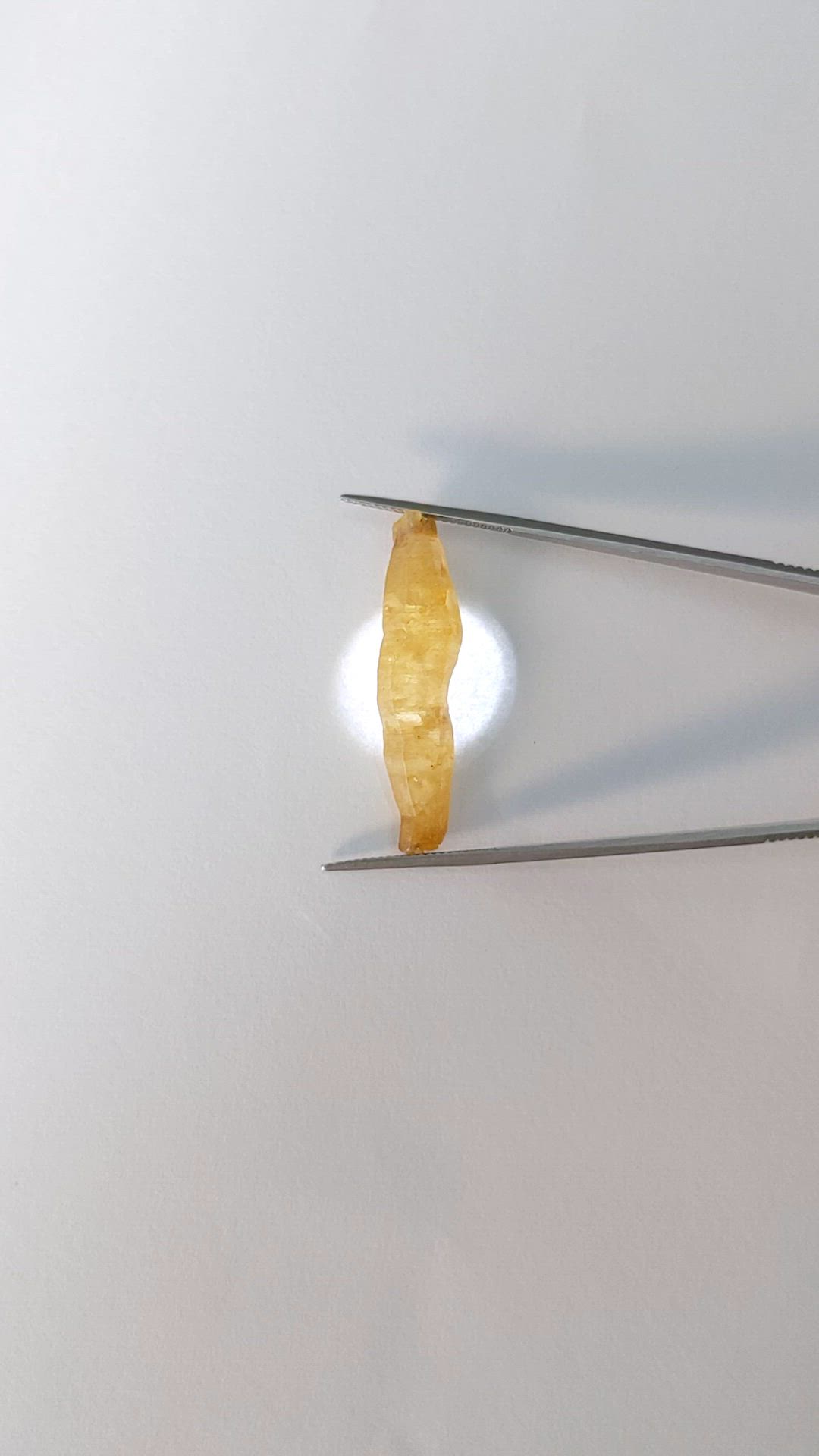 21.68 Ct. Yellow Sapphire from Ceylon (Sri Lanka) Size Video