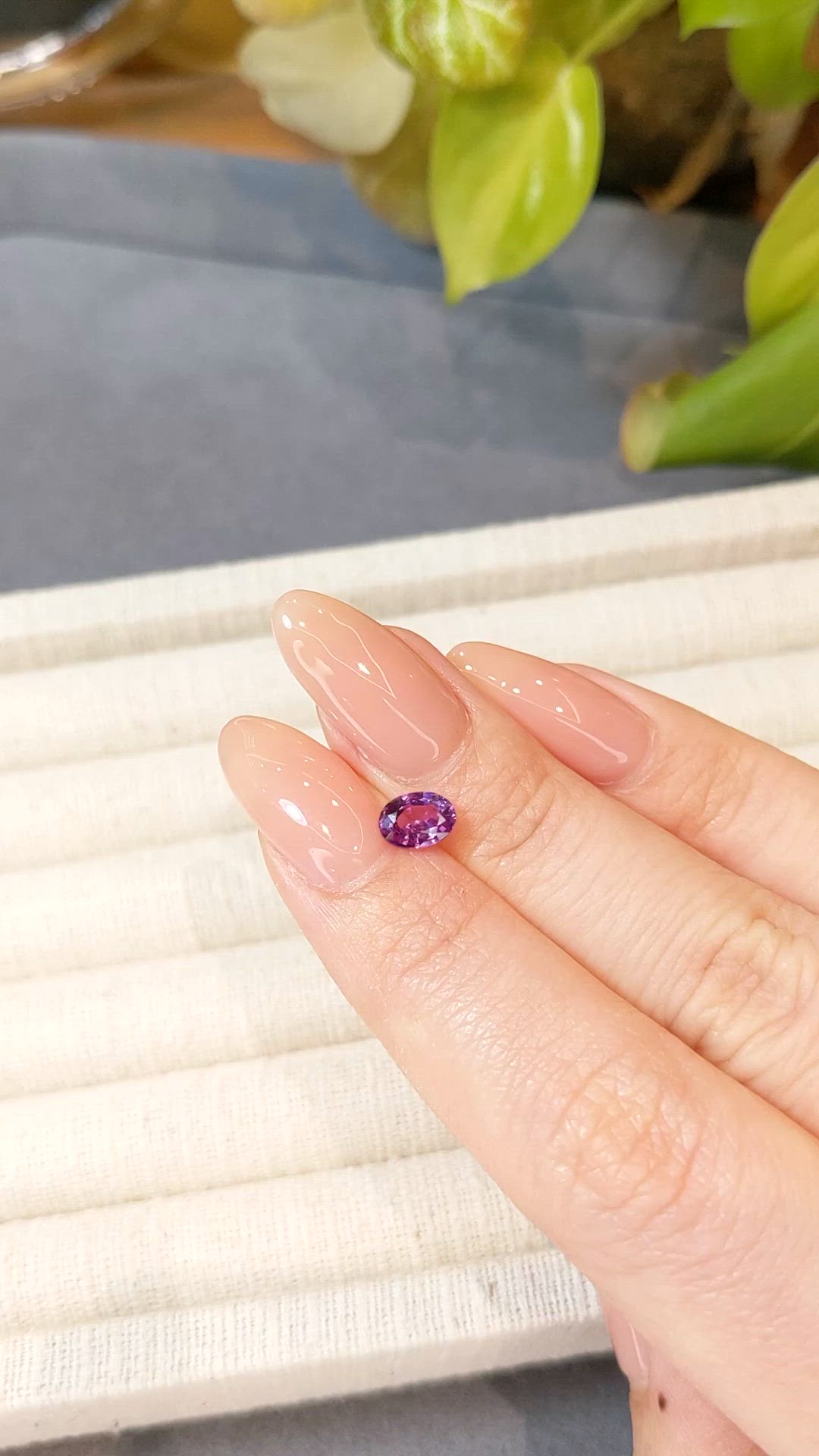 0.99 Ct. Pinkish Purple Sapphire from Ceylon (Sri Lanka) Size Video