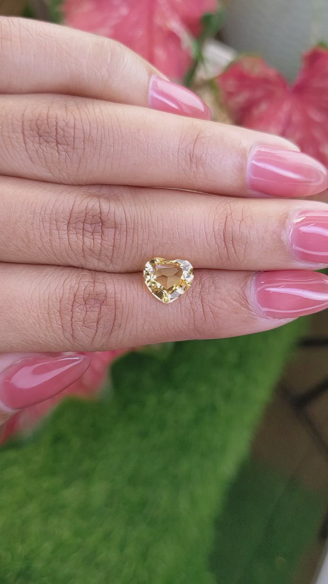 2.46 Ct. Yellow Sapphire from Ceylon (Sri Lanka) Size Video