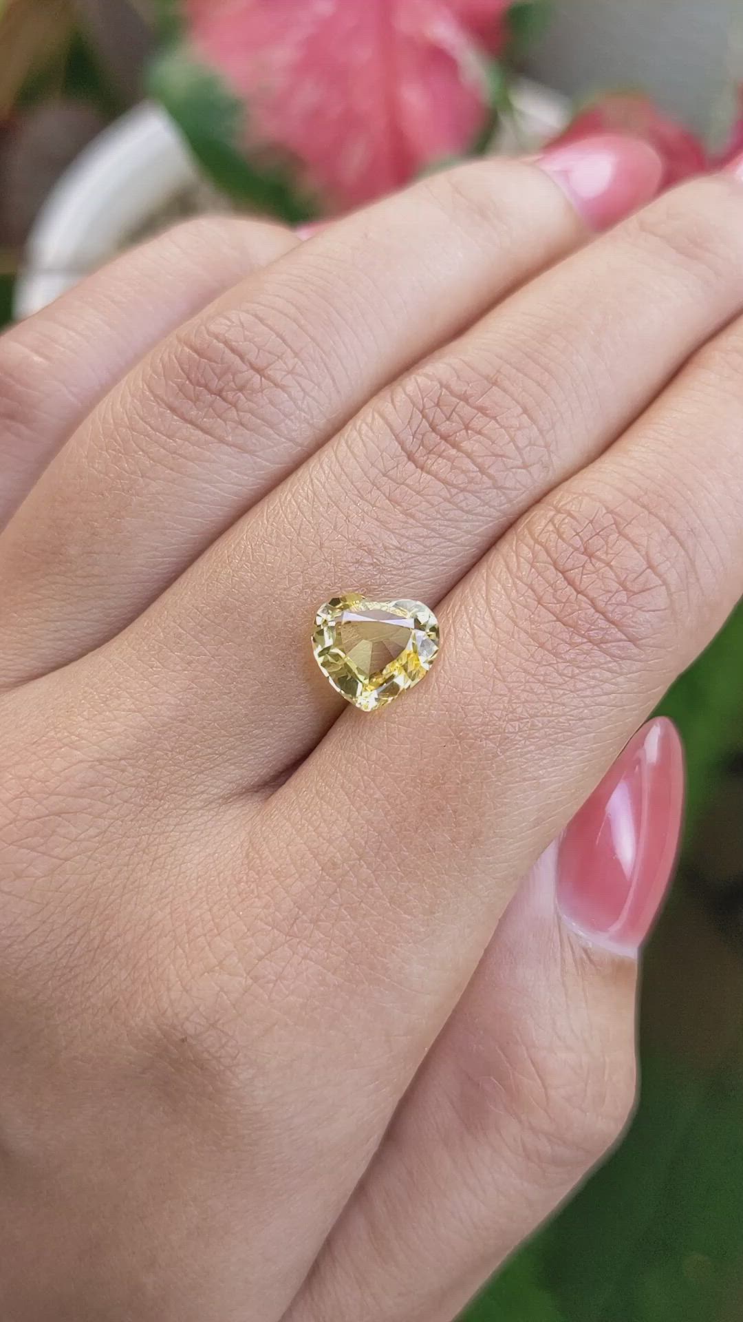 2.46 Ct. Yellow Sapphire from Ceylon (Sri Lanka) Size Video