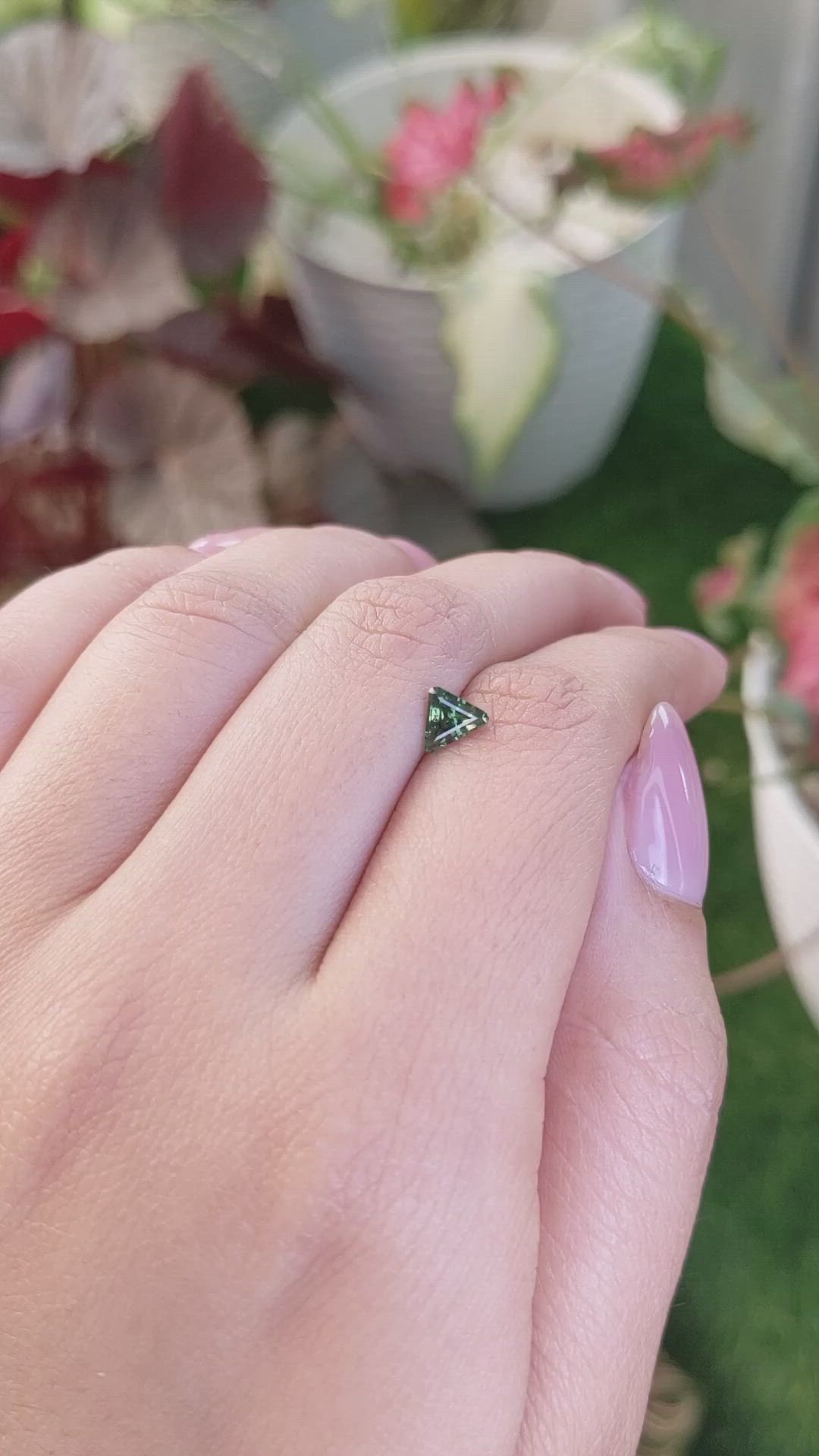 0.69 Ct. Yellowish Green Sapphire from Ceylon (Sri Lanka) Size Video