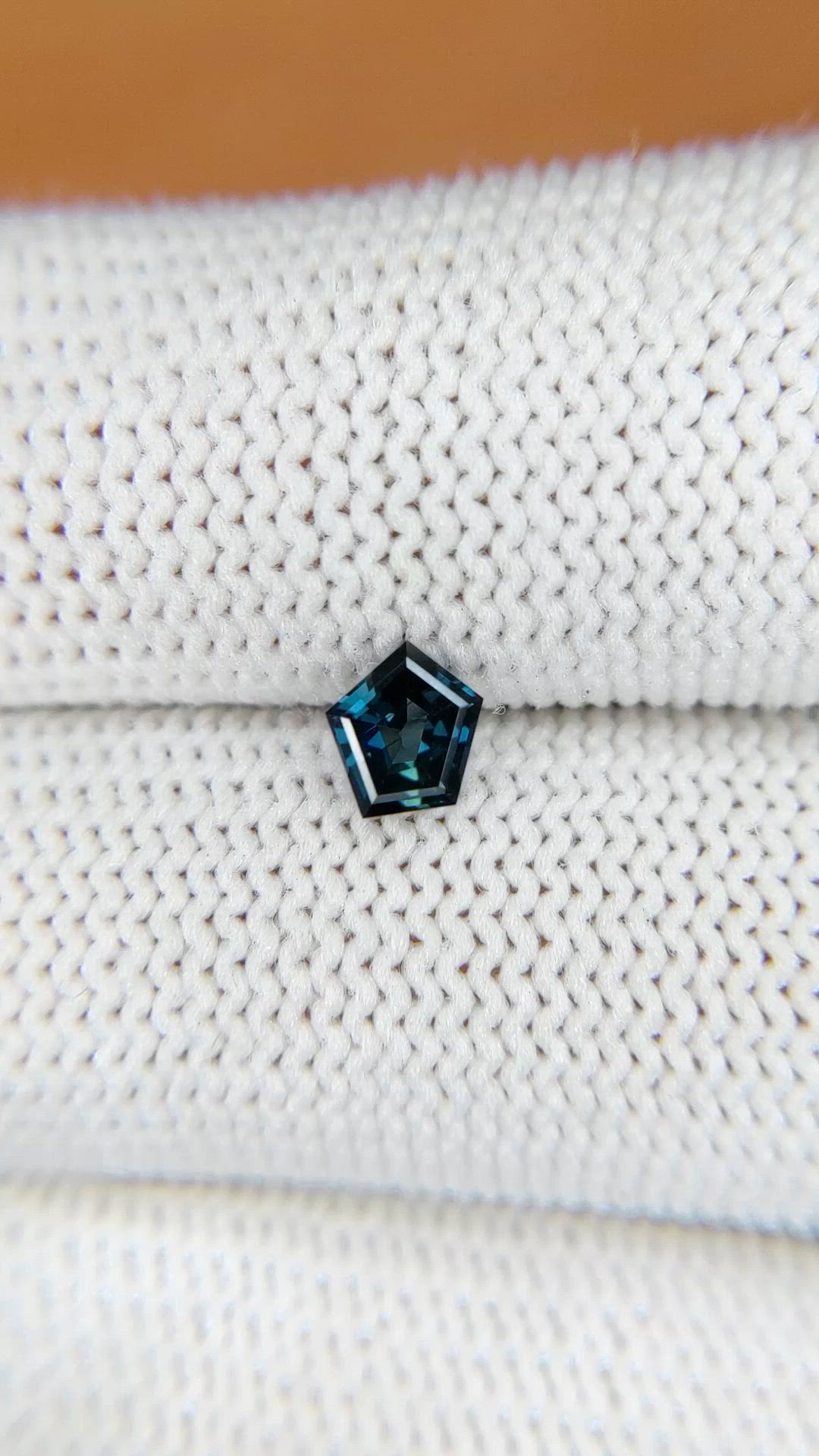 0.50 Ct. Greenish Blue Sapphire from Ceylon (Sri Lanka) Size Video