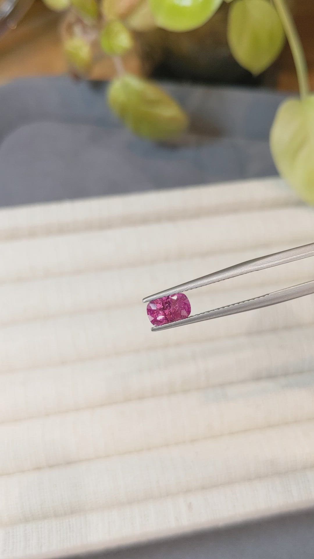 1.14 Ct. Purplish Pink Sapphire from Ceylon (Sri Lanka) Size Video