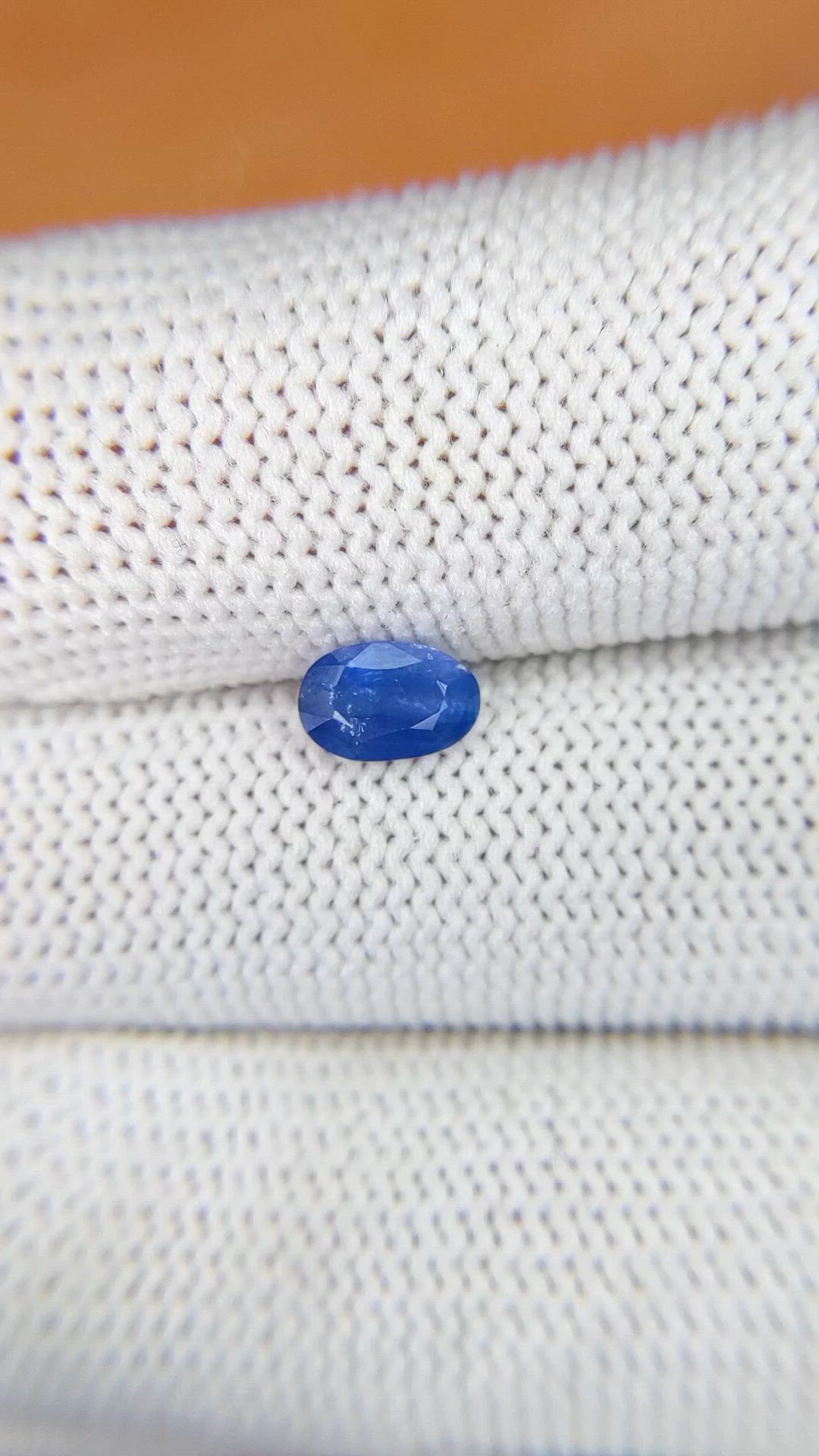 0.79 Ct. Blue Sapphire from Ceylon (Sri Lanka) Size Video