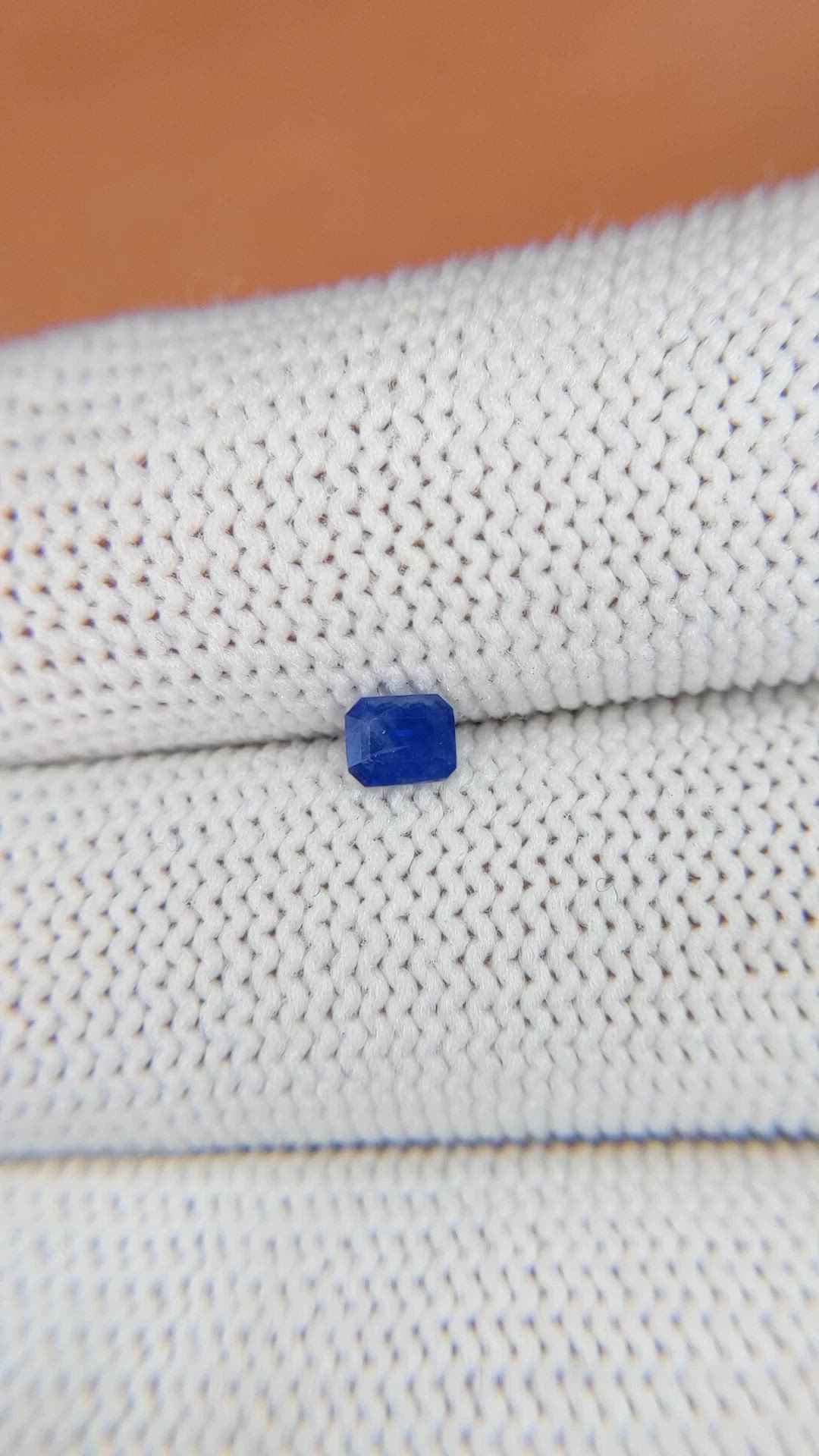 0.30 Ct. Blue Sapphire from Ceylon (Sri Lanka) Size Video