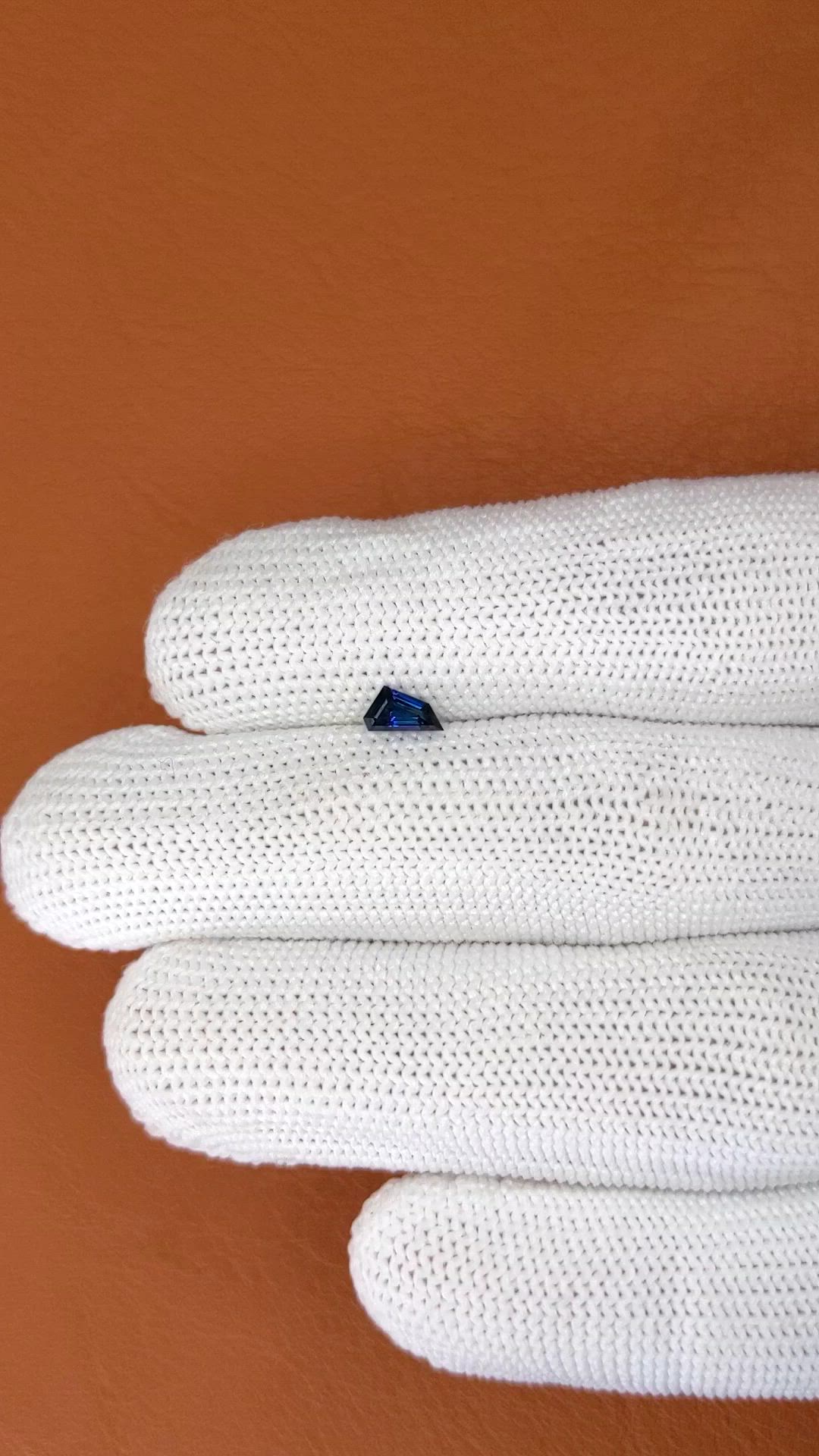 0.40 Ct. Greenish Blue Sapphire from Ceylon (Sri Lanka) Size Video