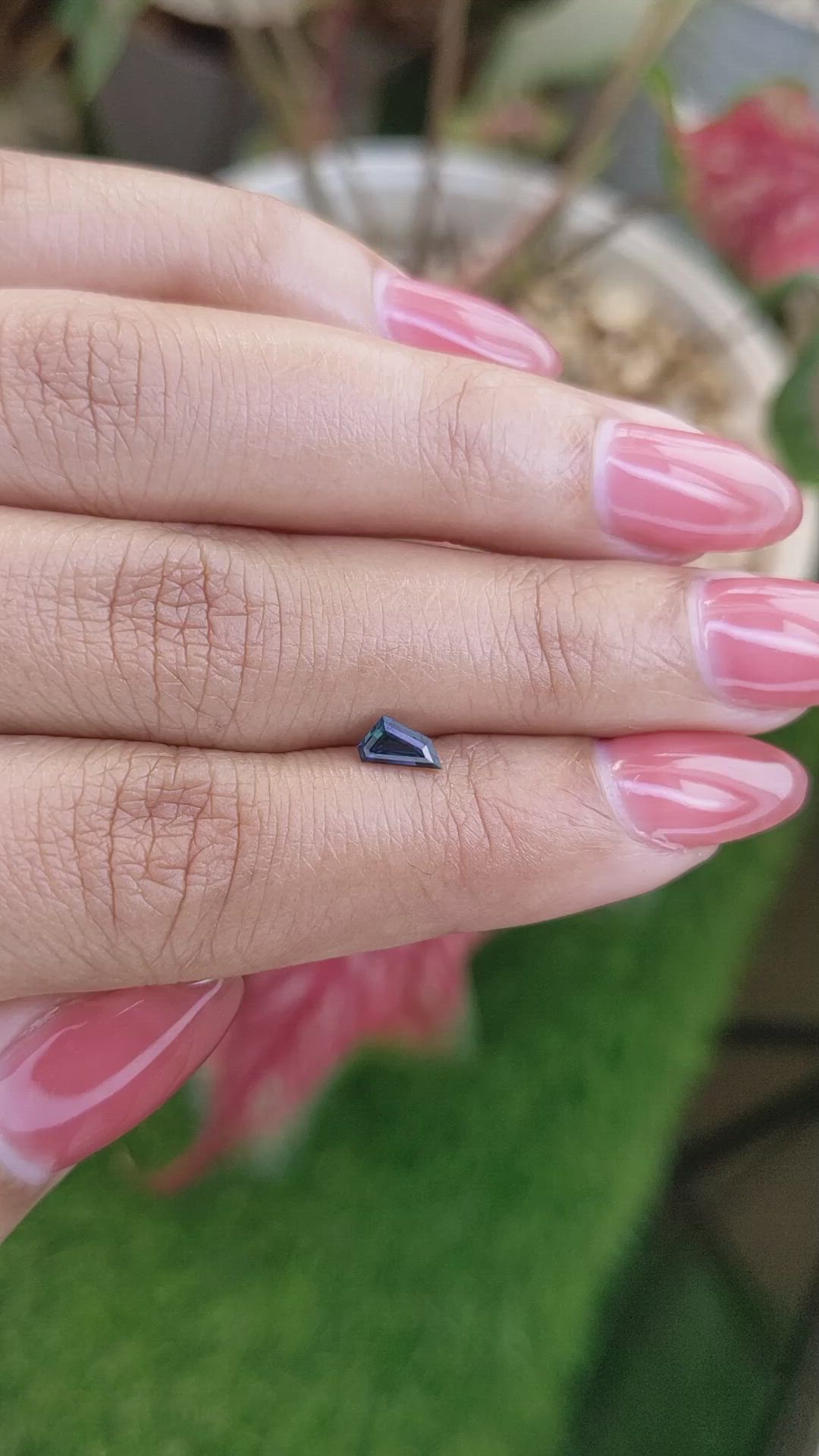 0.40 Ct. Greenish Blue Sapphire from Ceylon (Sri Lanka) Size Video
