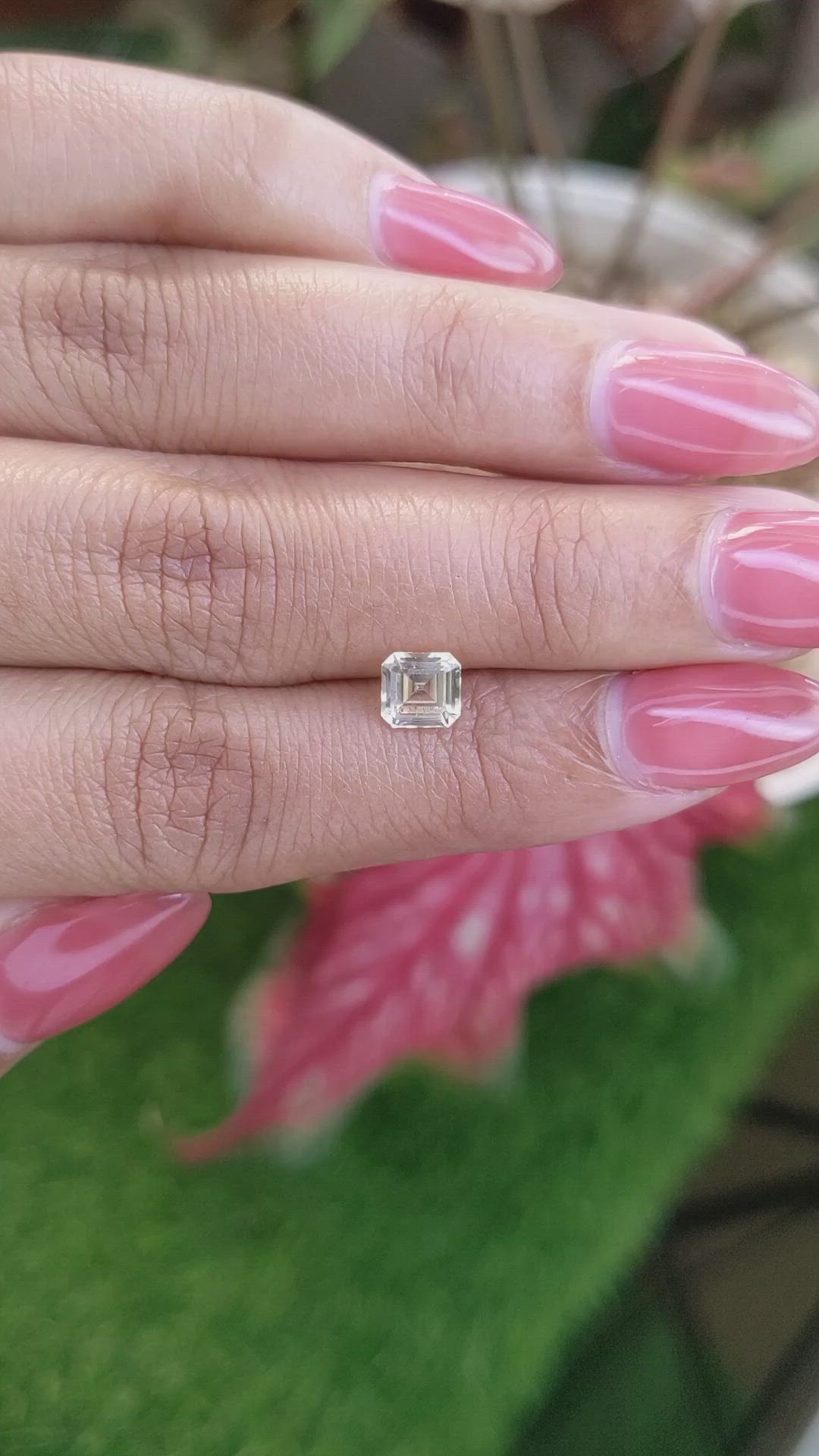 1.07 Ct. Yellow Sapphire from Ceylon (Sri Lanka) Size Video