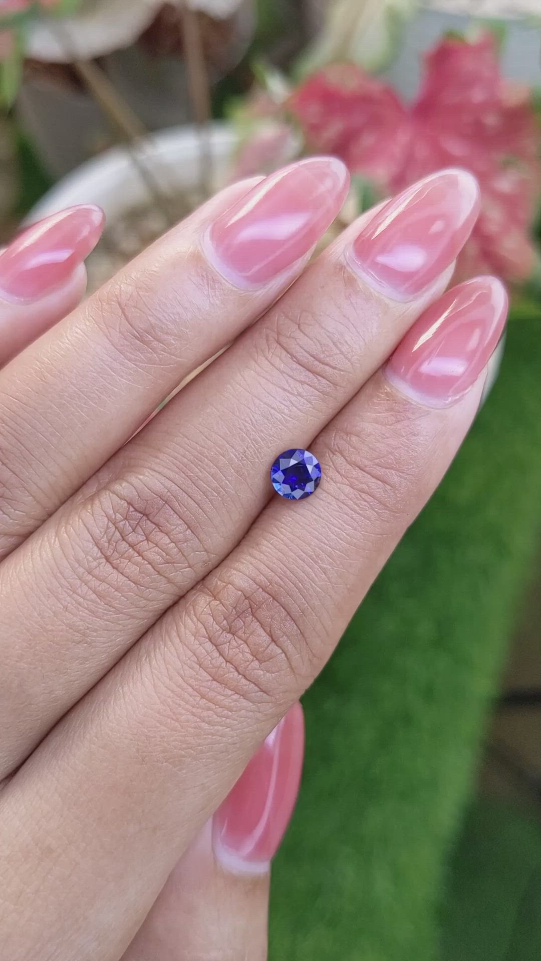 0.70 Ct. Blue Sapphire from Ceylon (Sri Lanka) Size Video