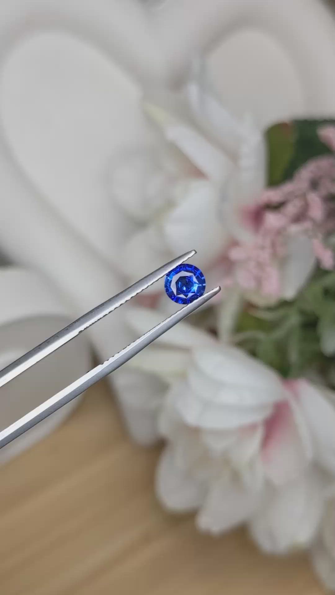 0.70 Ct. Blue Sapphire from Ceylon (Sri Lanka) Size Video