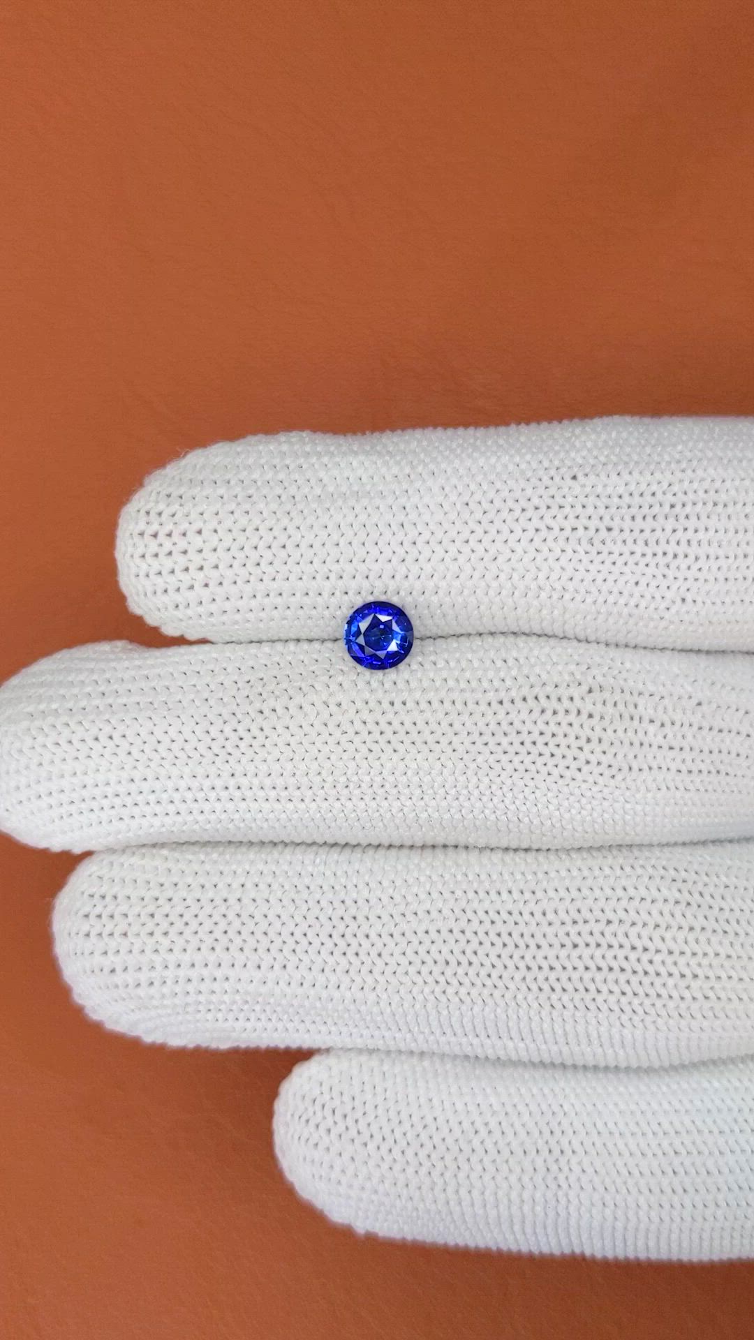 0.70 Ct. Blue Sapphire from Ceylon (Sri Lanka) Size Video