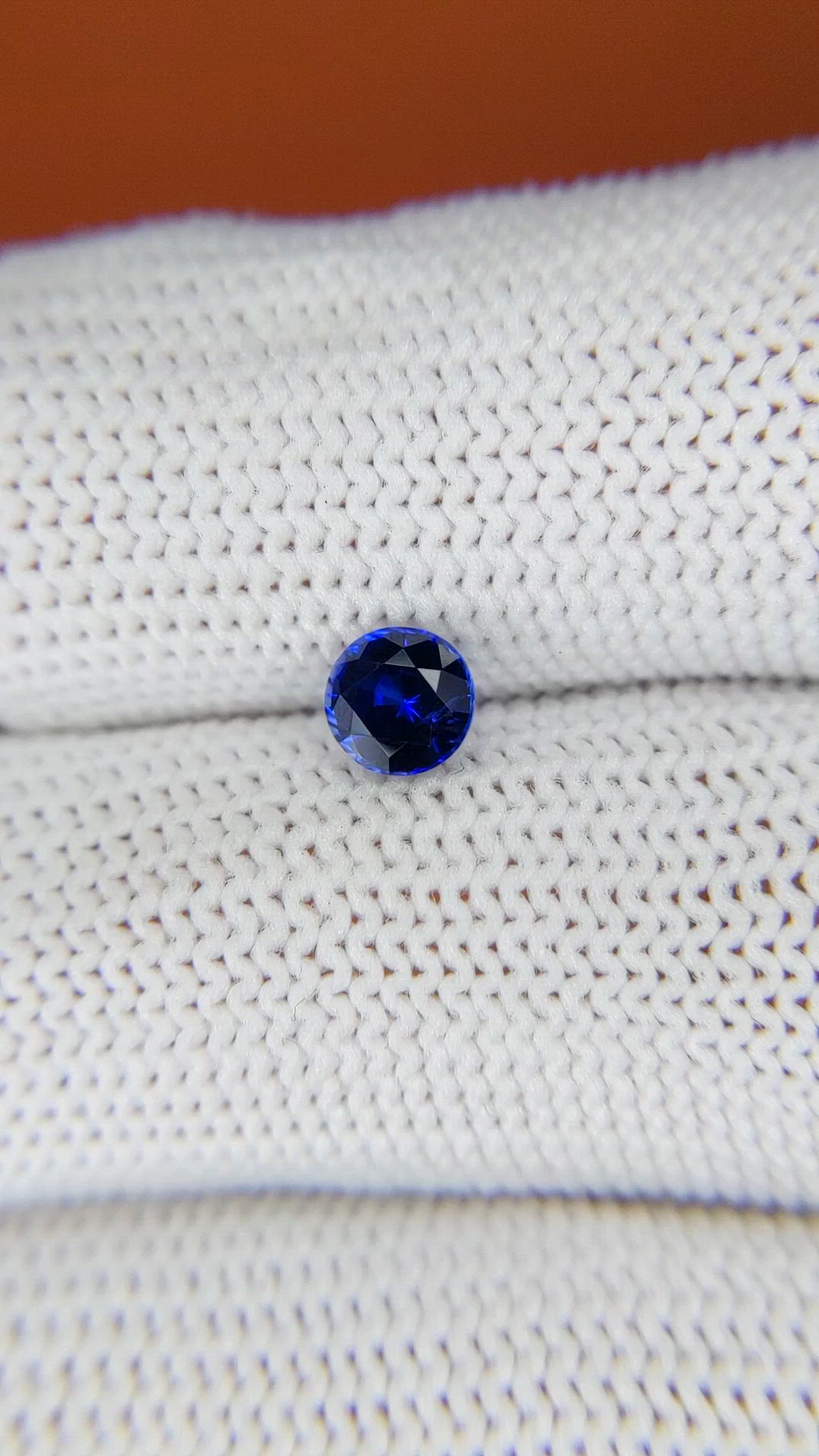 0.66 Ct. Blue Sapphire from Ceylon (Sri Lanka) Size Video
