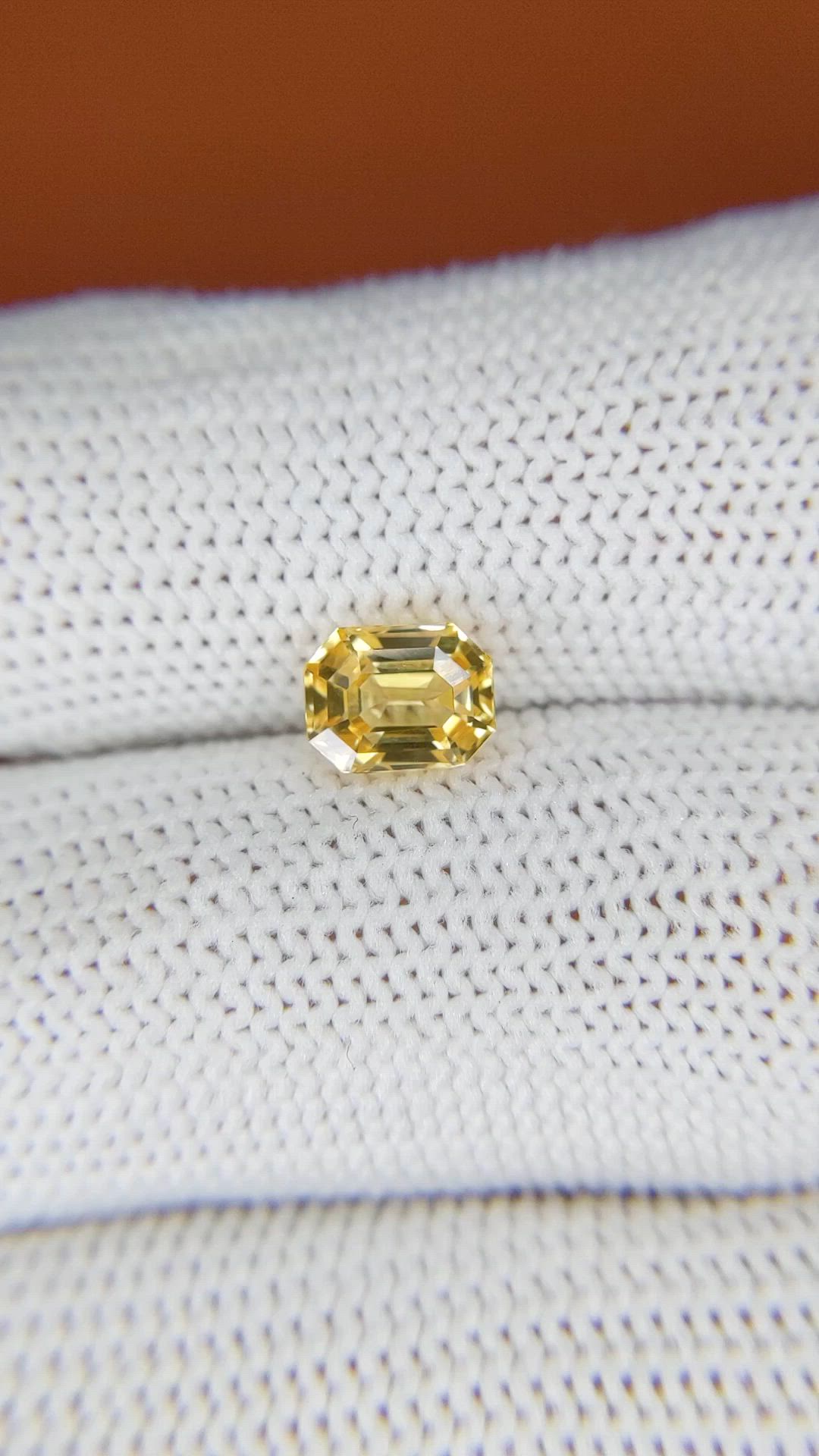 1.64 Ct. Yellow Sapphire from Ceylon (Sri Lanka) Size Video