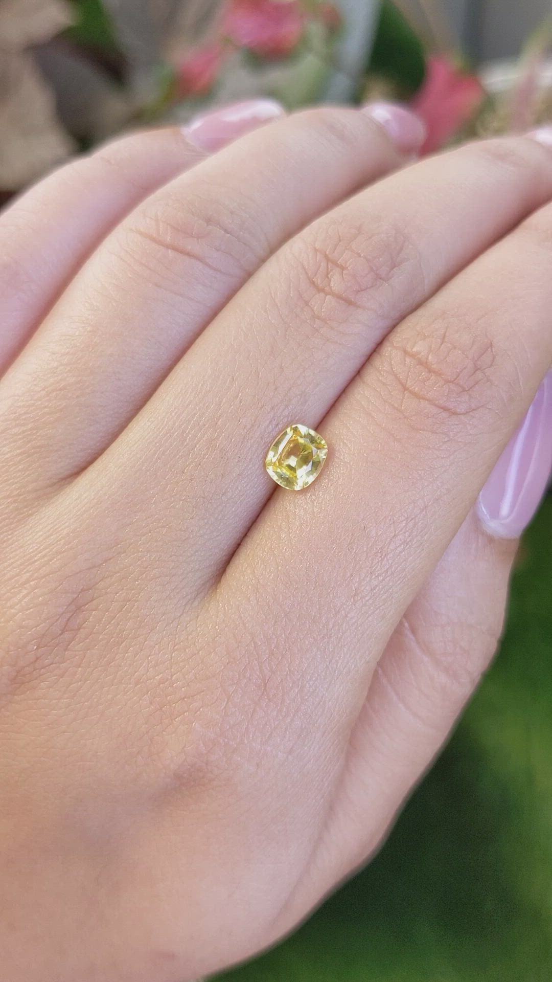 1.16 Ct. Yellow Sapphire from Ceylon (Sri Lanka) Size Video