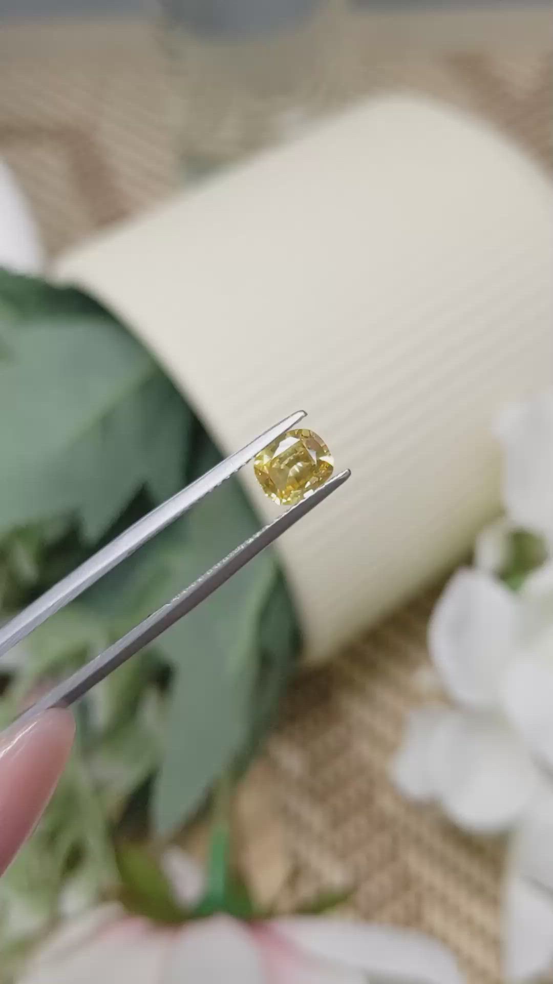1.16 Ct. Yellow Sapphire from Ceylon (Sri Lanka) Size Video