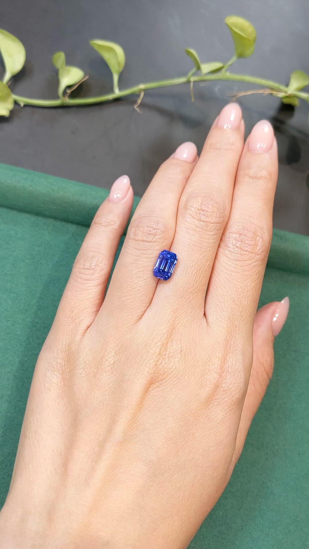 3.64 Ct. Blue Sapphire from Ceylon (Sri Lanka) Size Video