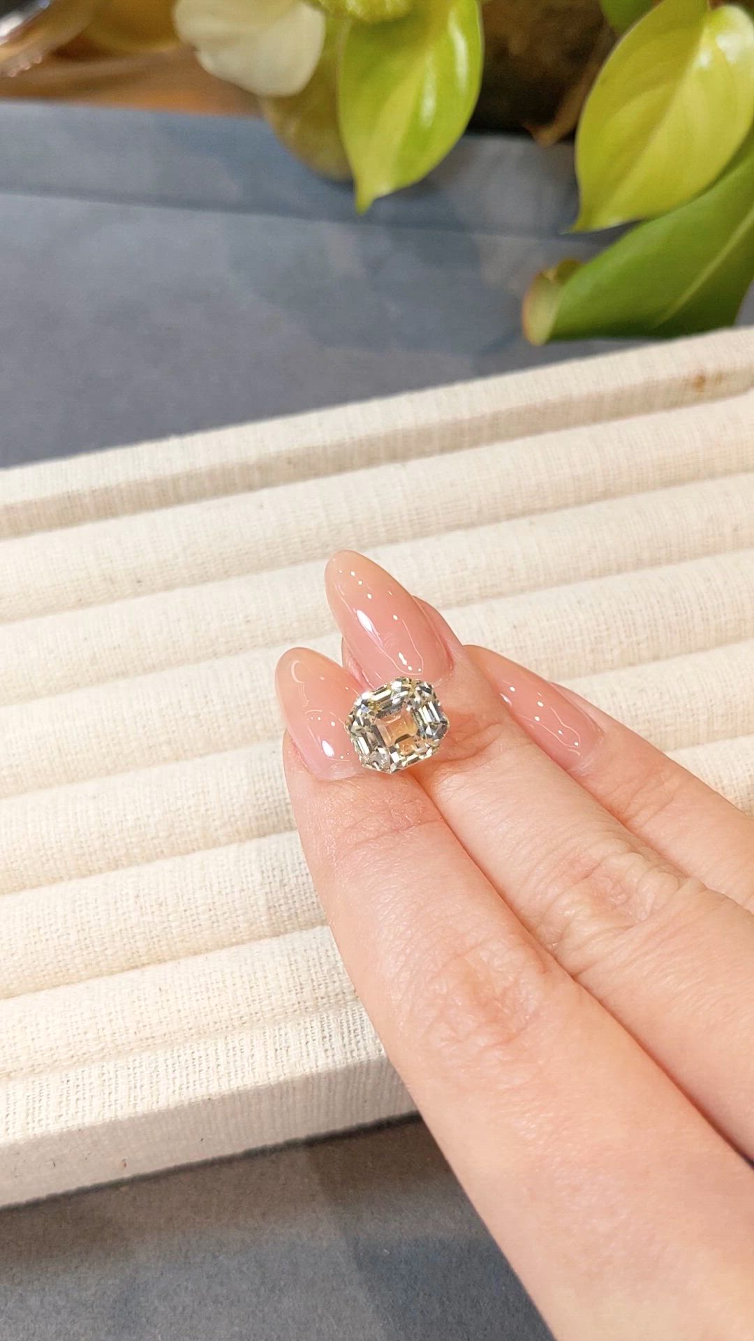 8.80 Ct. Yellow Sapphire from Ceylon (Sri Lanka) Size Video
