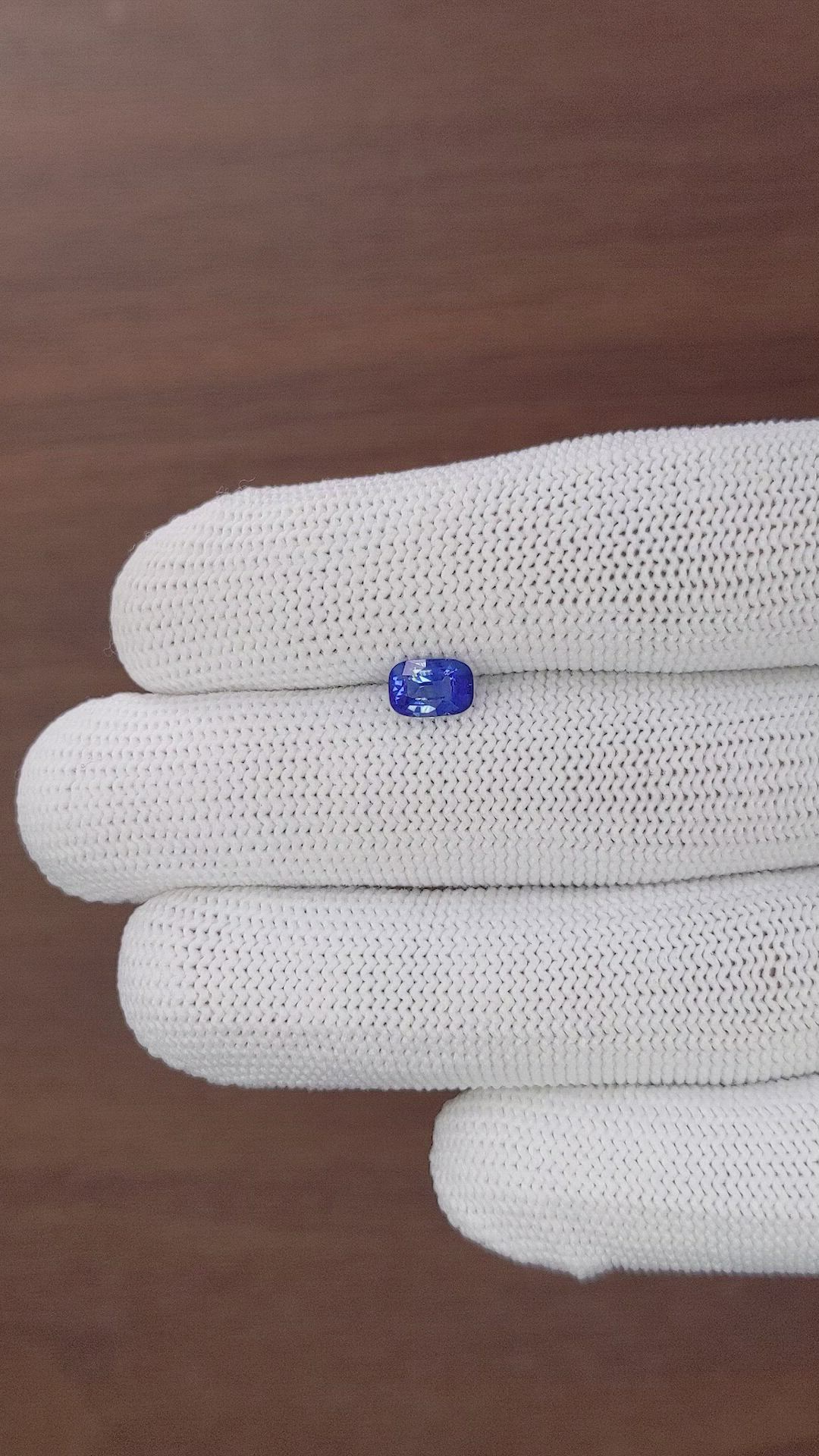 1.00 Ct. Blue Sapphire from Africa Size Video