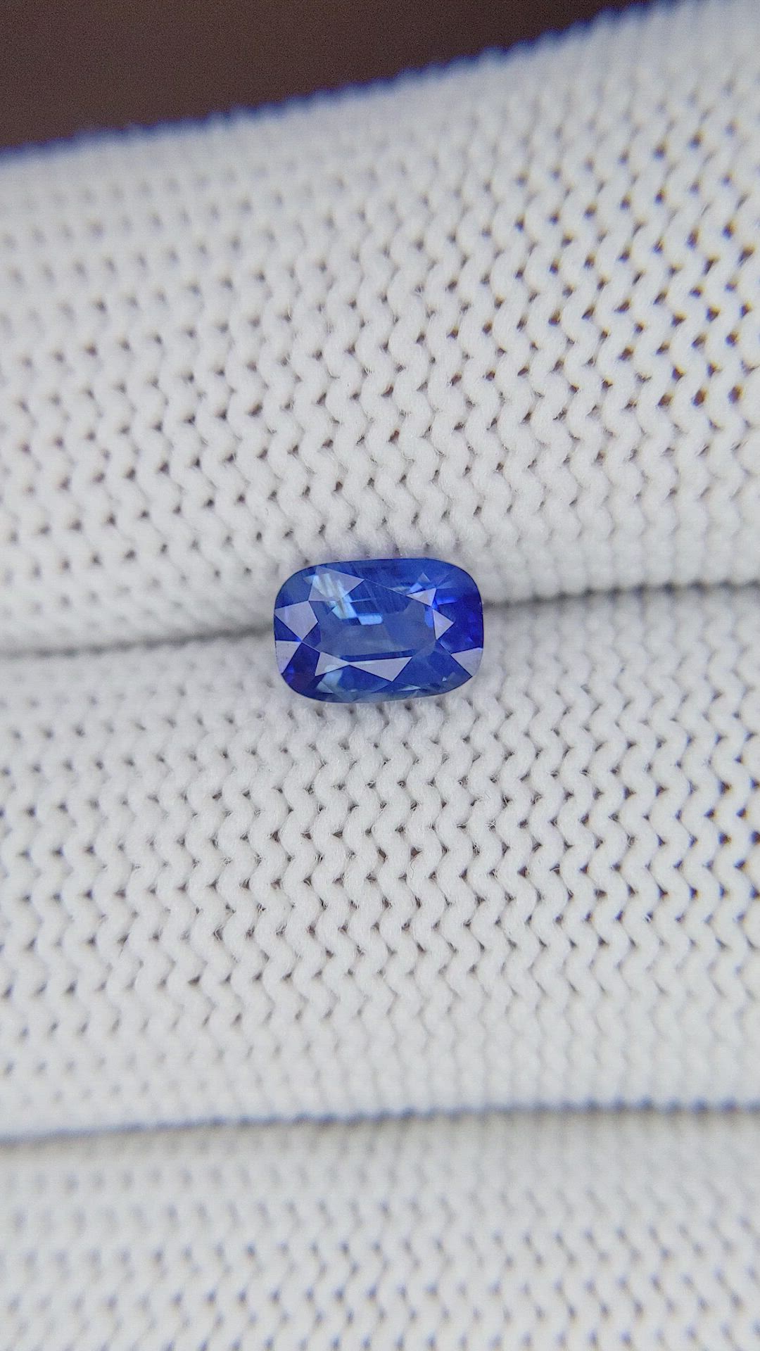1.00 Ct. Blue Sapphire from Africa Size Video