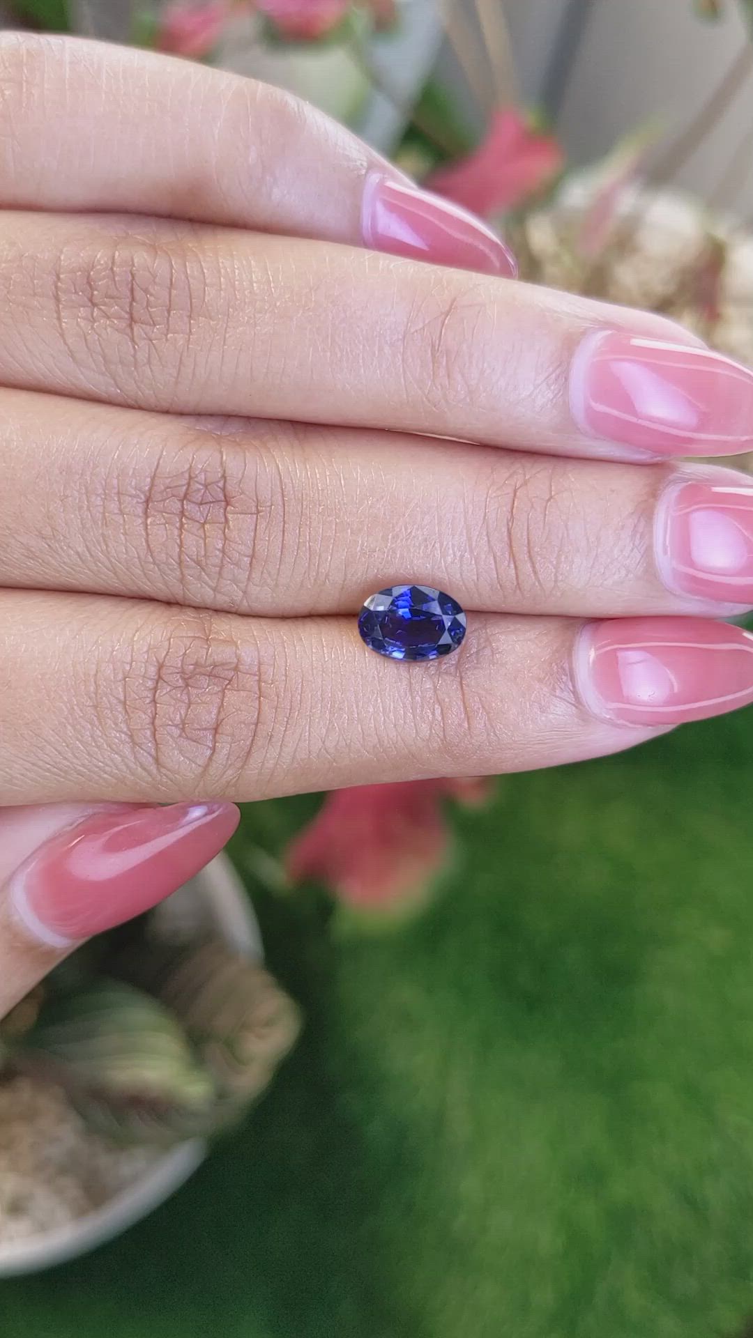 2.11 Ct. Blue Sapphire from Ceylon (Sri Lanka) Size Video