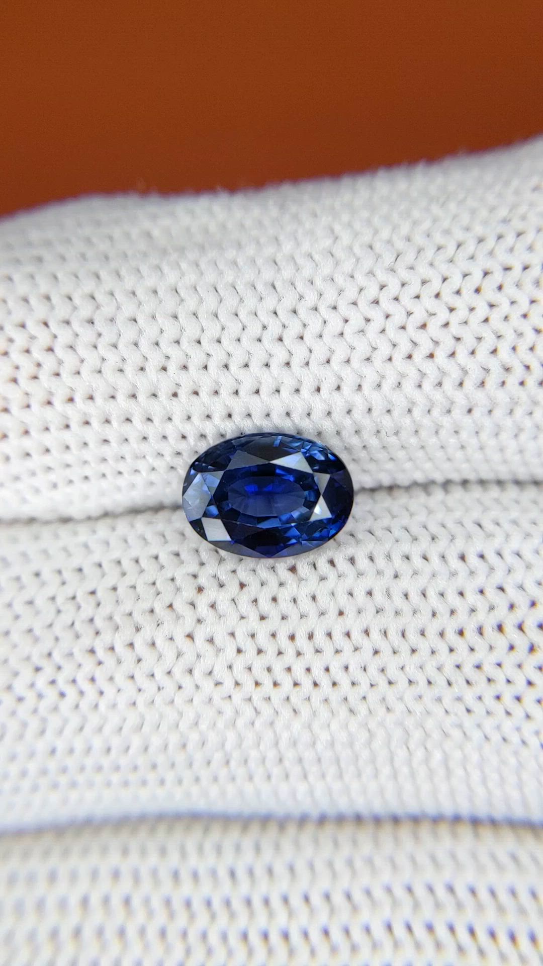 2.11 Ct. Blue Sapphire from Ceylon (Sri Lanka) Size Video