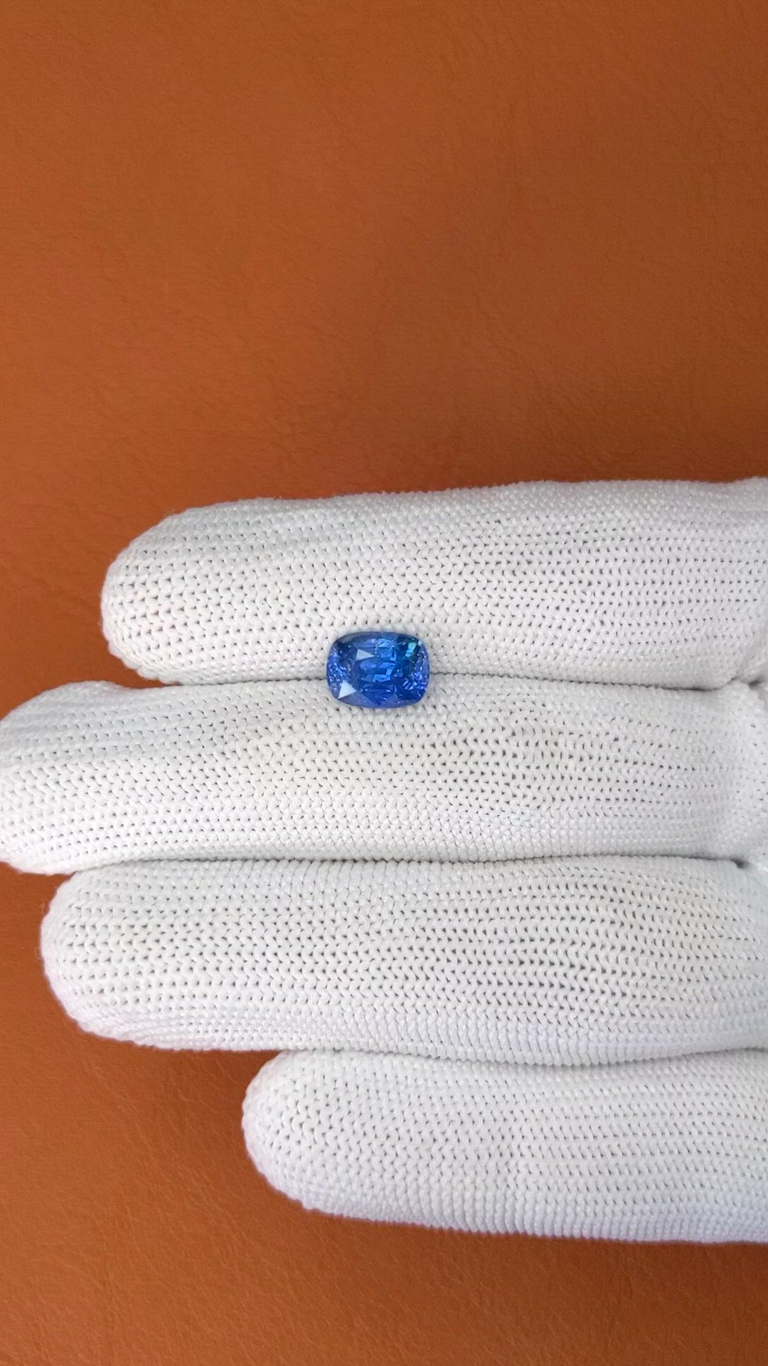 3.09 Ct. Blue Sapphire from Ceylon (Sri Lanka) Size Video