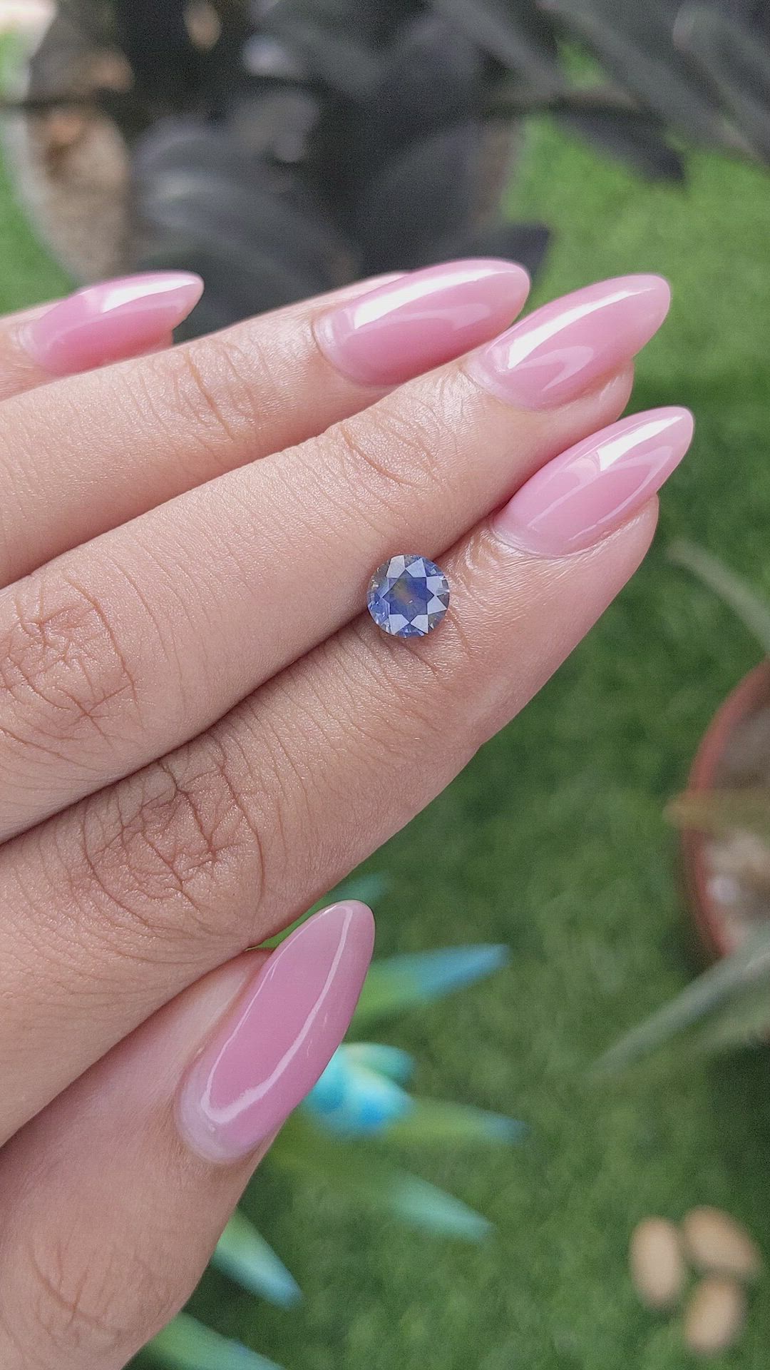 1.02 Ct. Bi Color / Parti Sapphire from Ceylon (Sri Lanka) Size Video