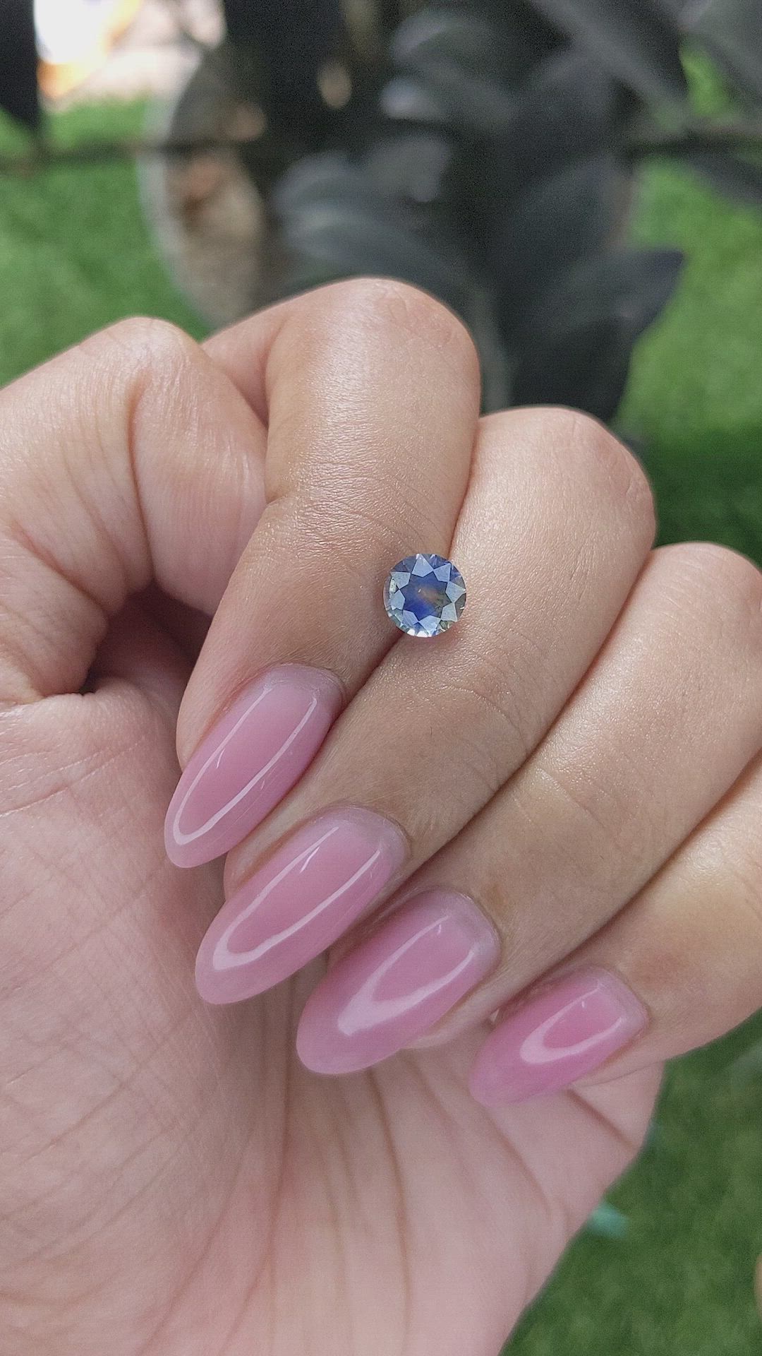 1.02 Ct. Bi Color / Parti Sapphire from Ceylon (Sri Lanka) Size Video