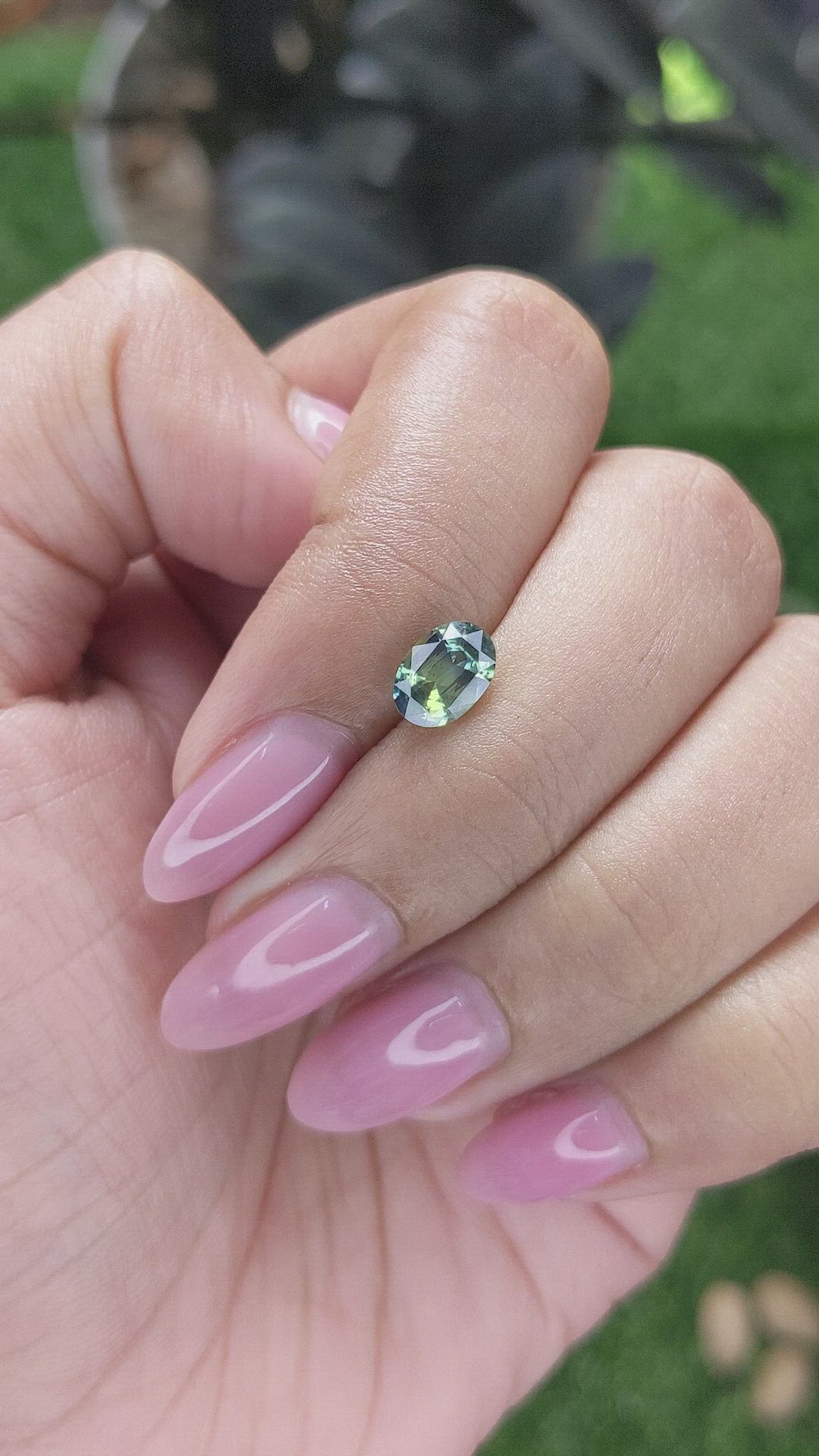 1.18 Ct. Bi Color / Parti Sapphire from Australia Size Video