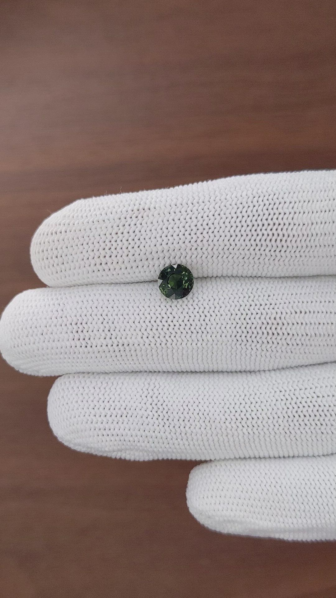 1.60 Ct. Yellowish Green Sapphire from Australia Size Video
