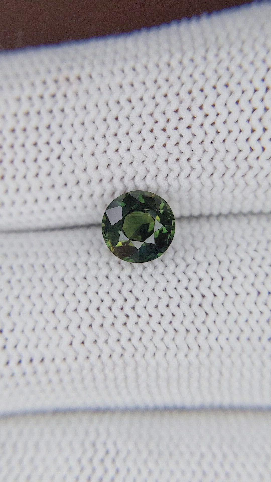1.60 Ct. Yellowish Green Sapphire from Australia Size Video