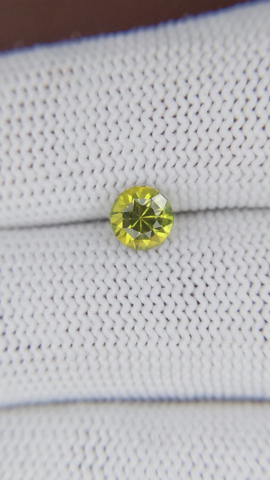 1.05 Ct. Greenish Yellow Sapphire from Australia Size Video