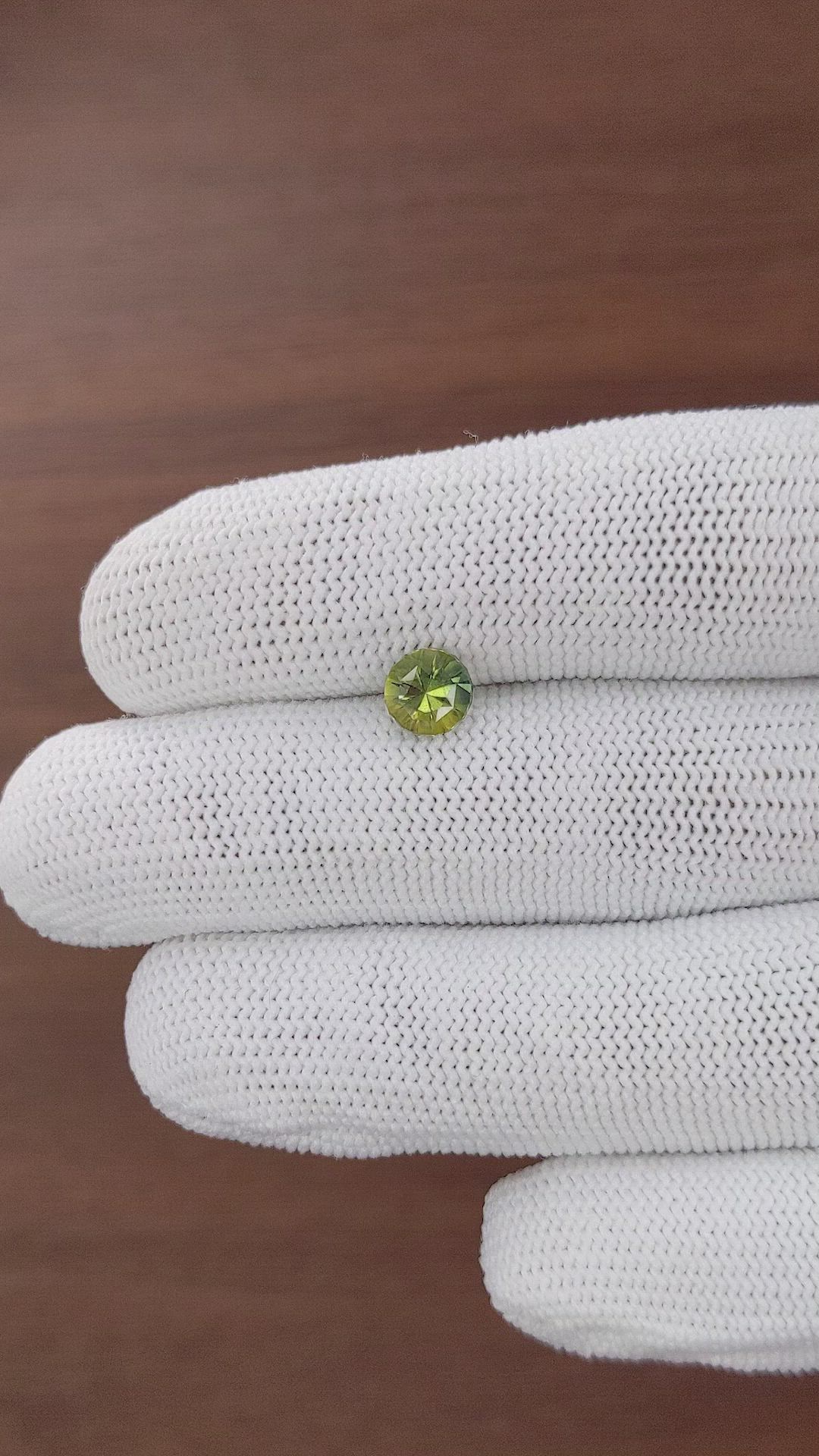 1.25 Ct. Bi Color / Parti Sapphire from Australia Size Video