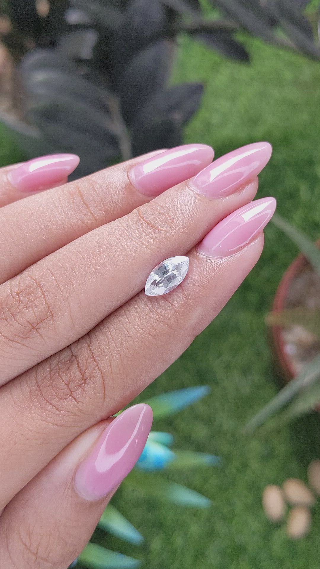 1.39 Ct. White Sapphire from Ceylon (Sri Lanka) Size Video