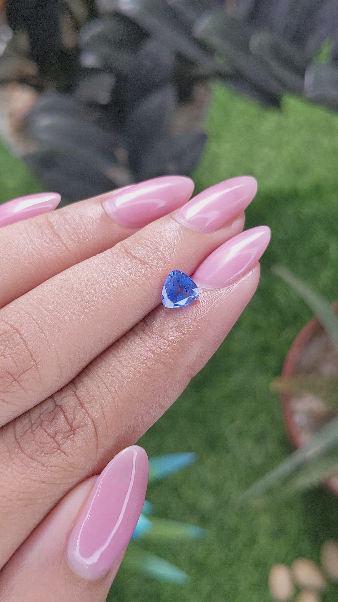1.15 Ct. Blue Sapphire from Ceylon (Sri Lanka) Size Video