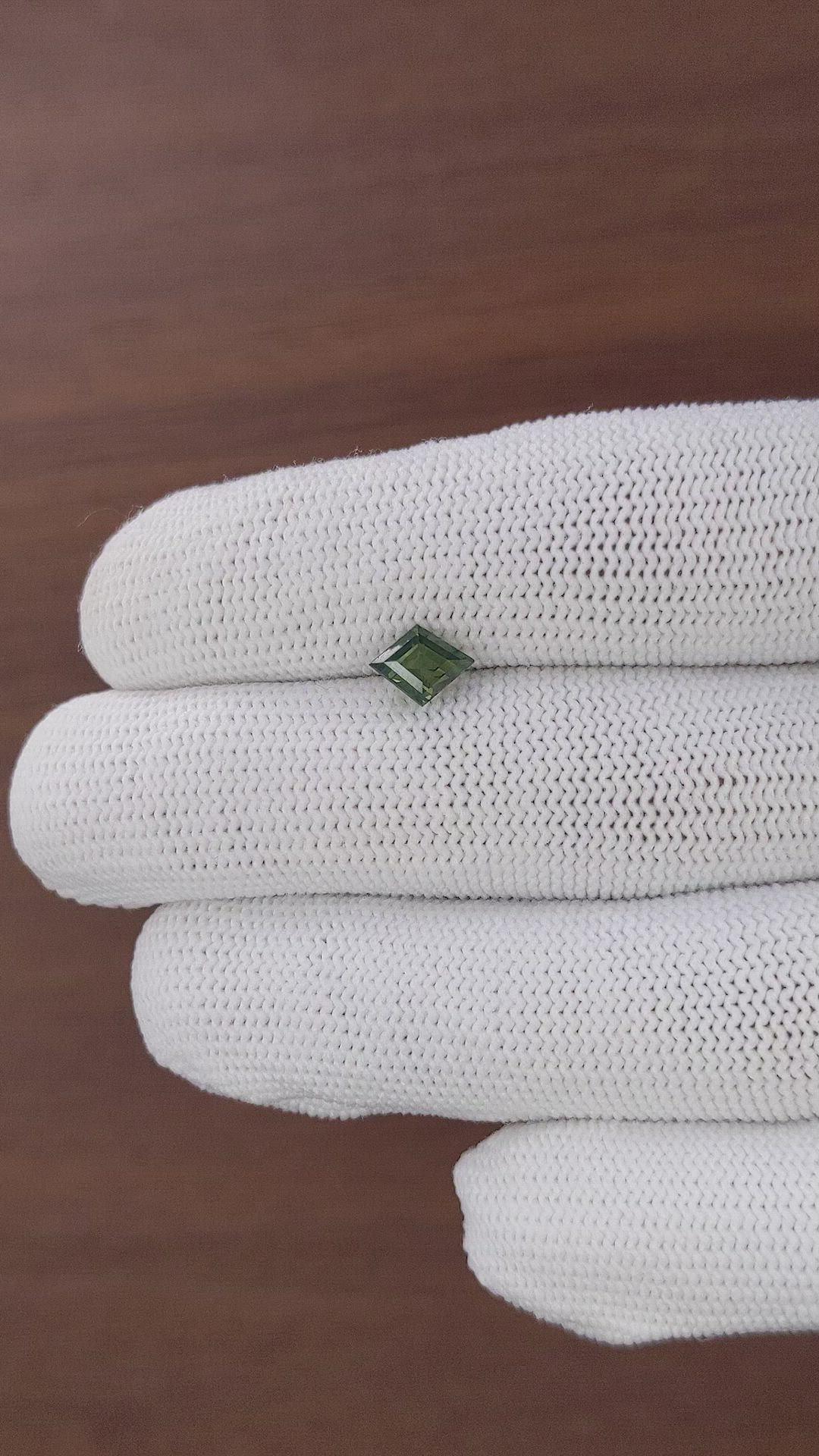 1.08 Ct. Yellowish Green Sapphire from Australia Size Video