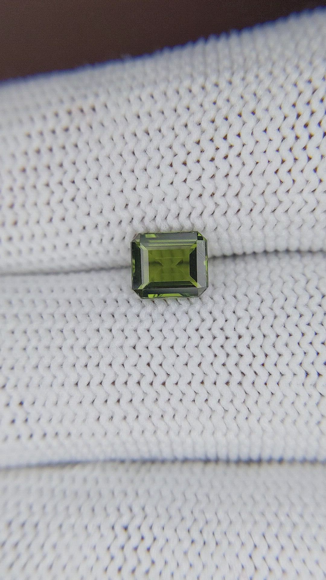 1.07 Ct. Yellowish Green Sapphire from Australia Size Video