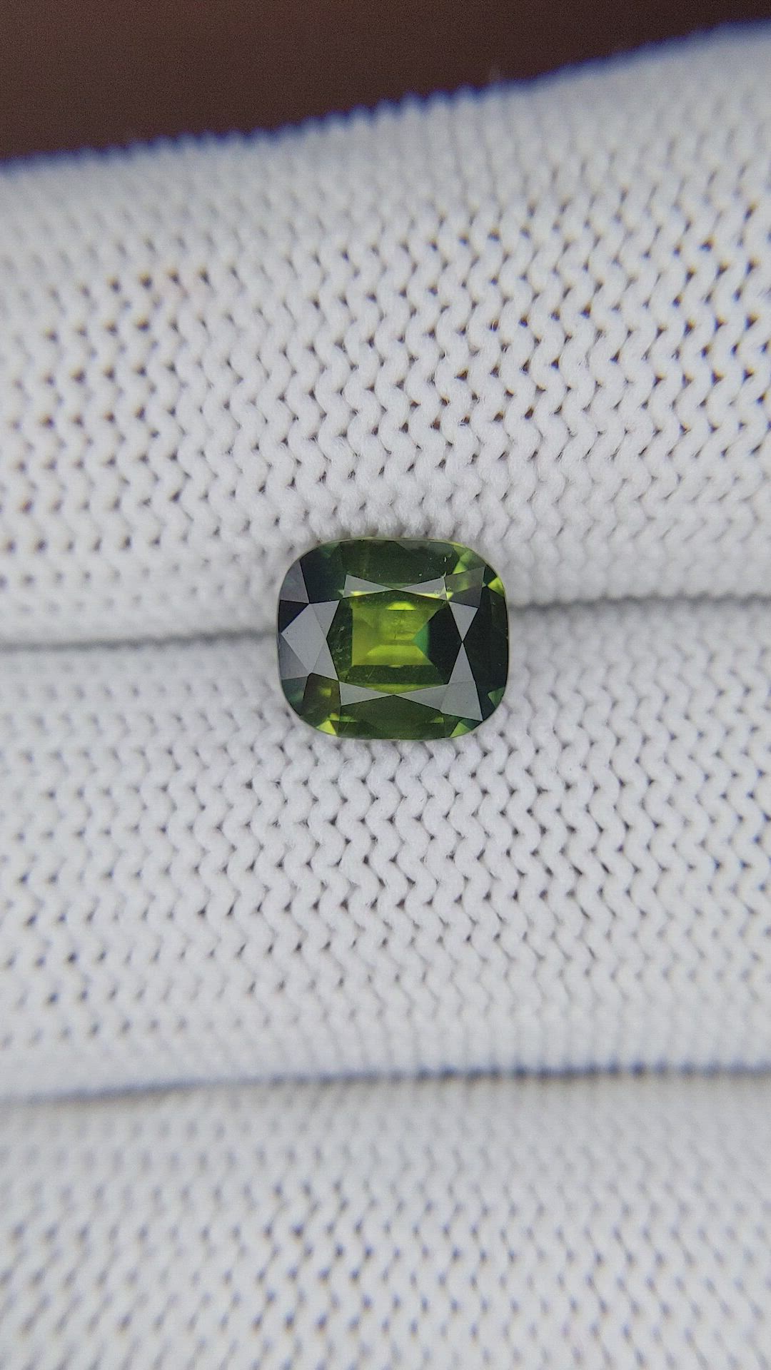 2.20 Ct. Bi Color / Parti Sapphire from Australia Size Video