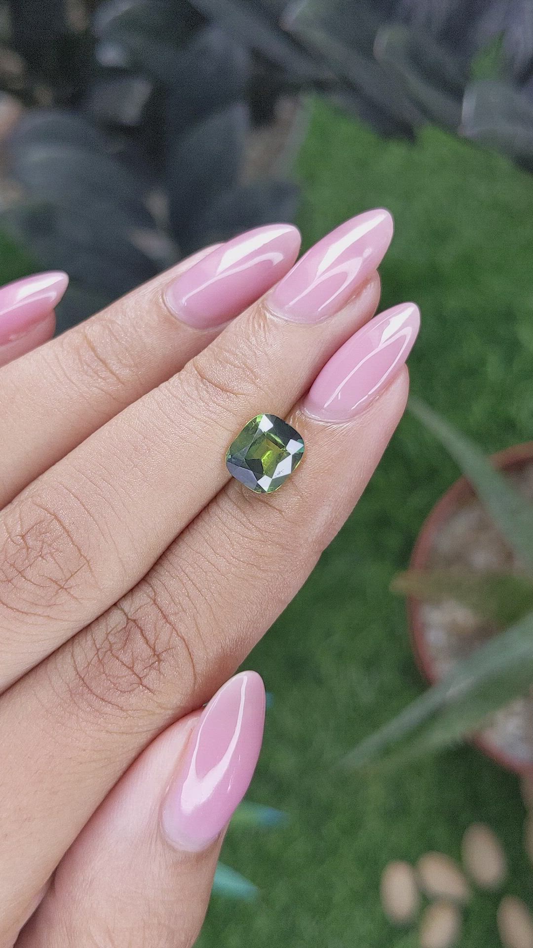 2.20 Ct. Bi Color / Parti Sapphire from Australia Size Video